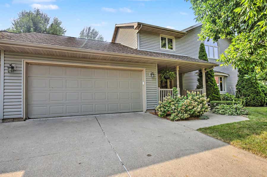 Property photo for 2524 Carriedale Court, Fitchburg, WI