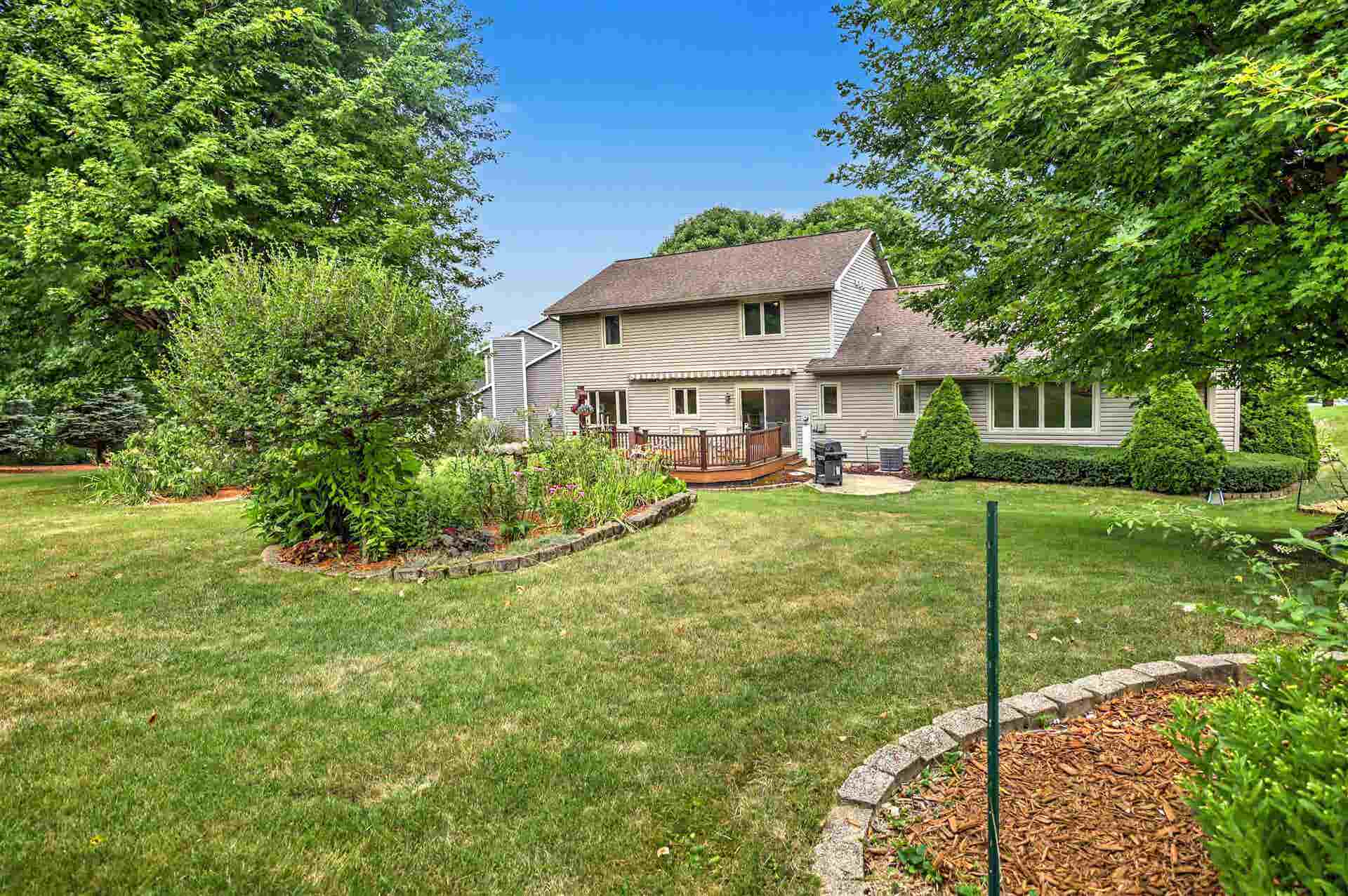 2524 Carriedale Court, Fitchburg, WI 53711