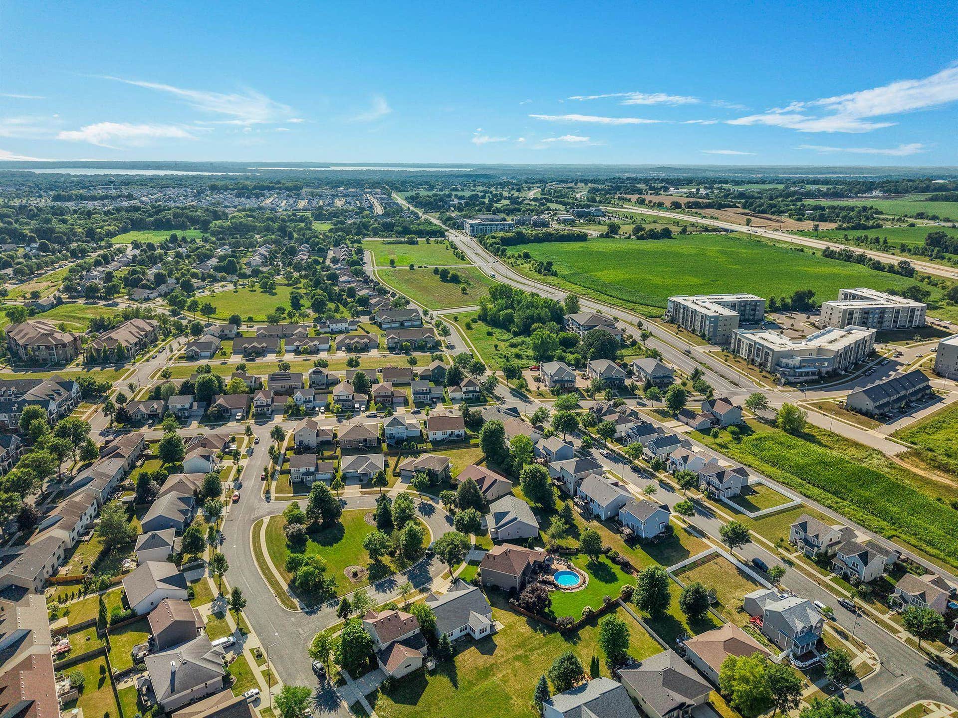 7 Half Moon Court, Madison, WI 53718
