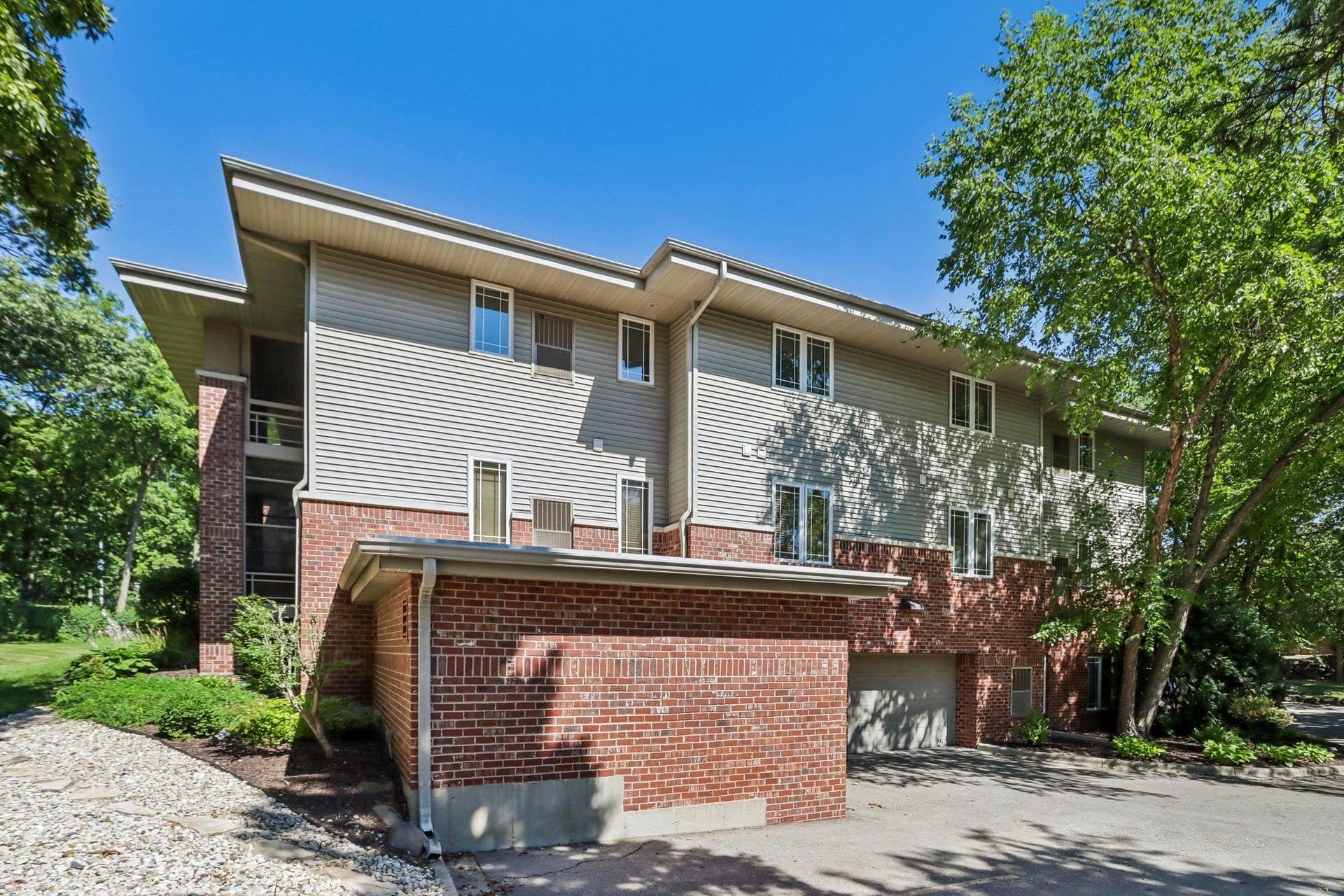 2820 Mickelson Parkway, #302, Fitchburg, WI 53711