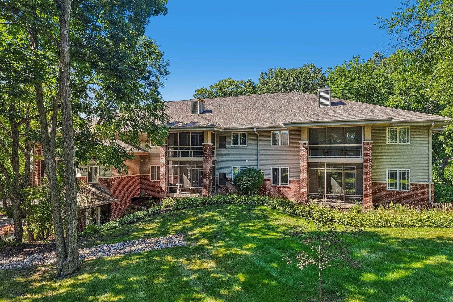2820 Mickelson Parkway, #302, Fitchburg, WI 53711