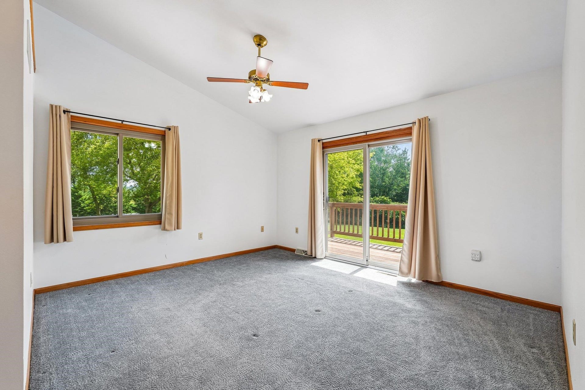 N727 Blue Spring Lake Drive, Palmyra, WI 53156