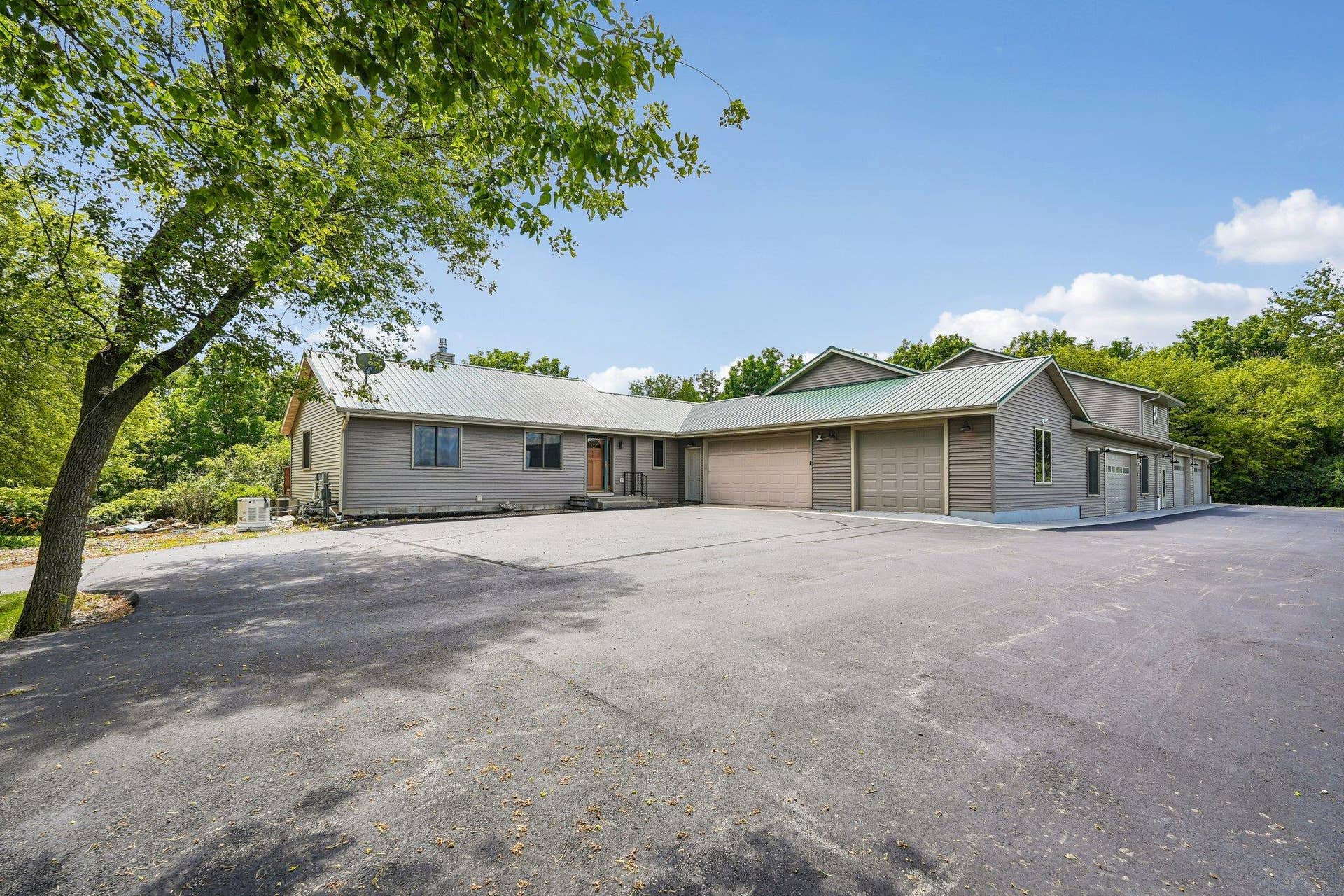 N727 Blue Spring Lake Drive, Palmyra, WI 53156