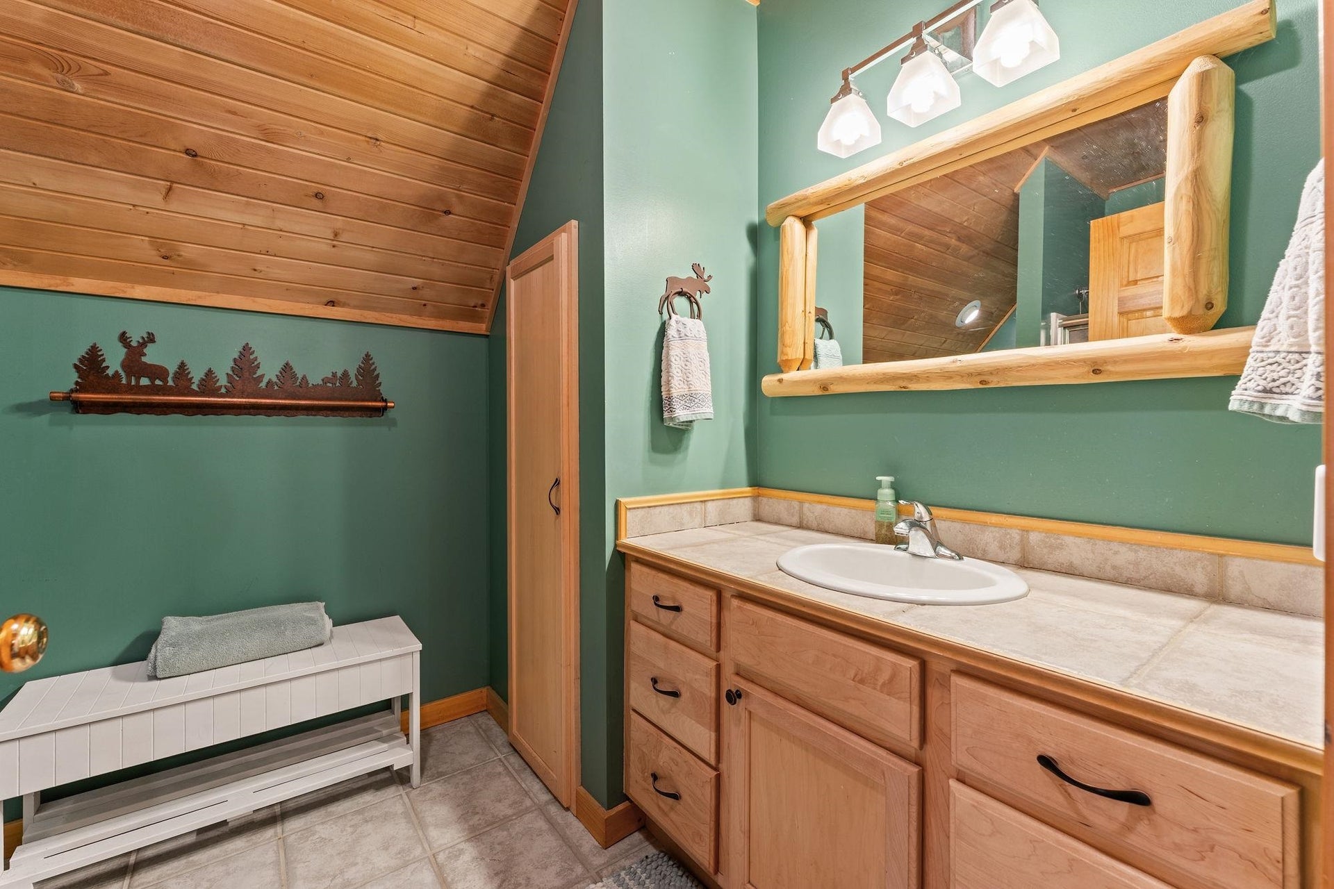 55 Bowman Road, Wisconsin Dells, WI 53965