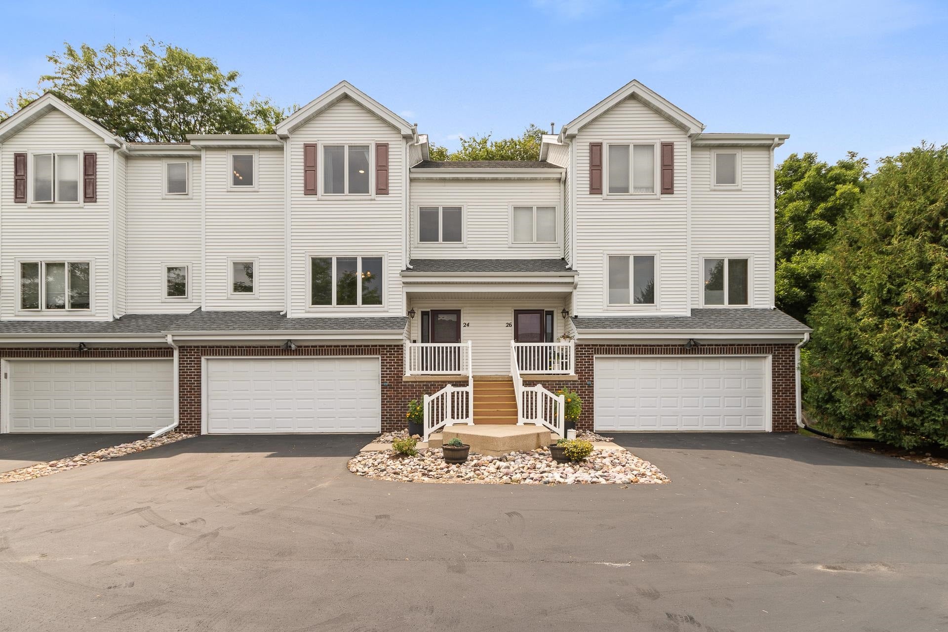 24 Boca Grande Way, Madison, WI 53719