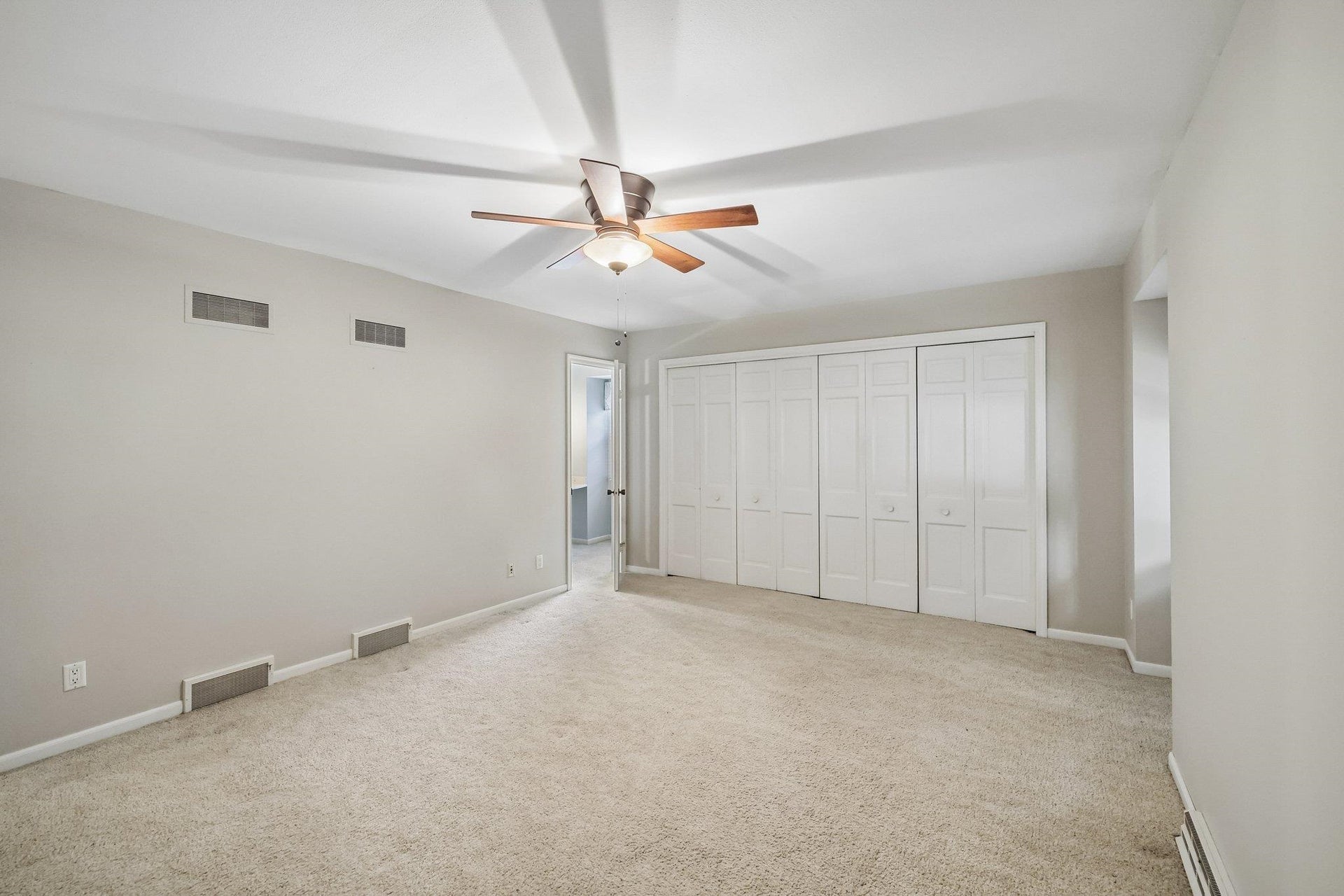 5318 Comanche Way, Madison, WI 53704