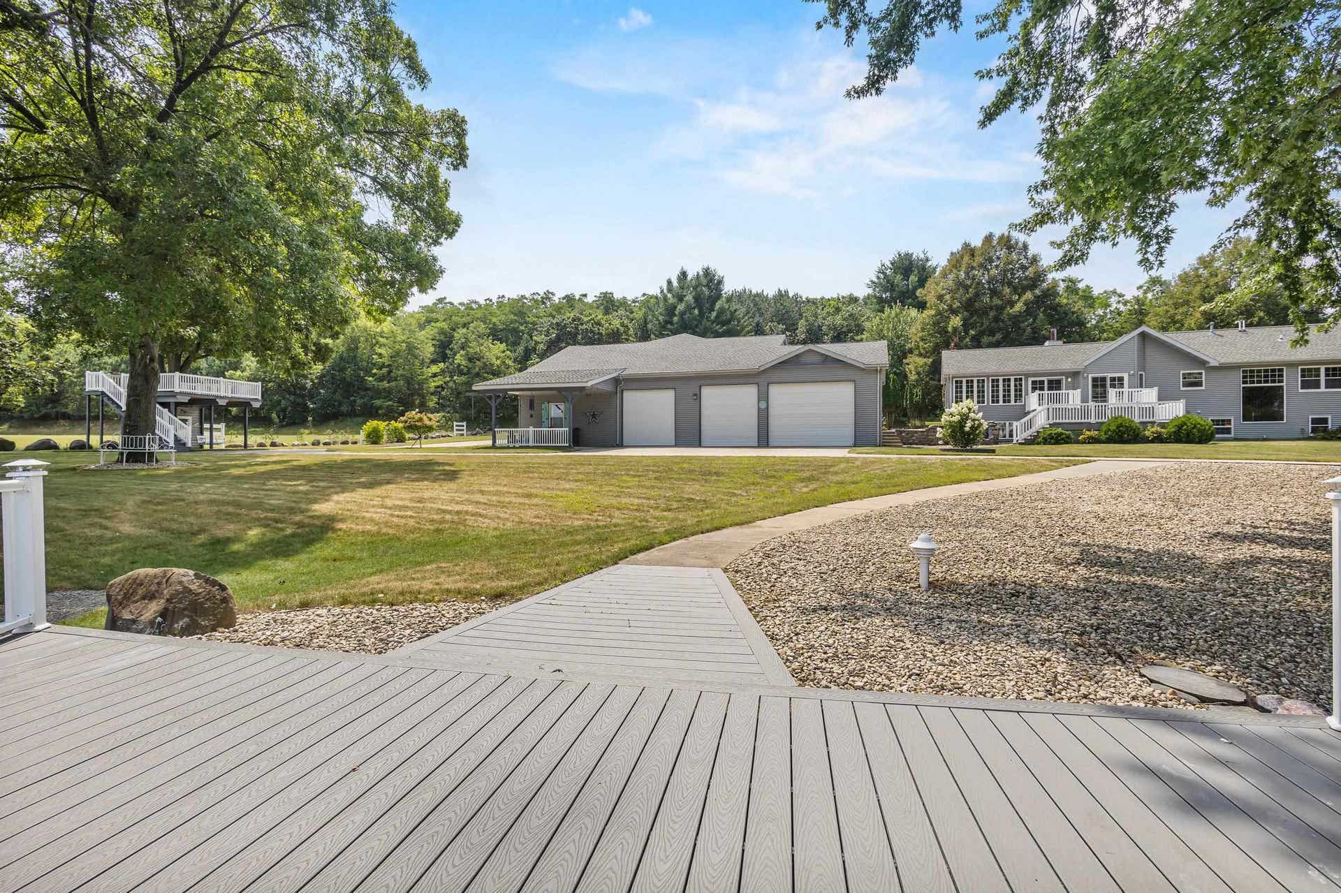 W5308 County Road G, Wyocena, WI 53960