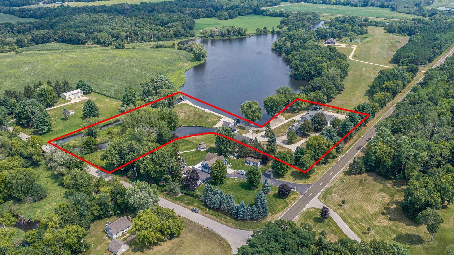 W5308 County Road G, Wyocena, WI 53960