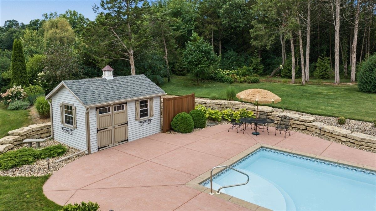 7341 Lone Cedar Court, Roxbury, WI 53583