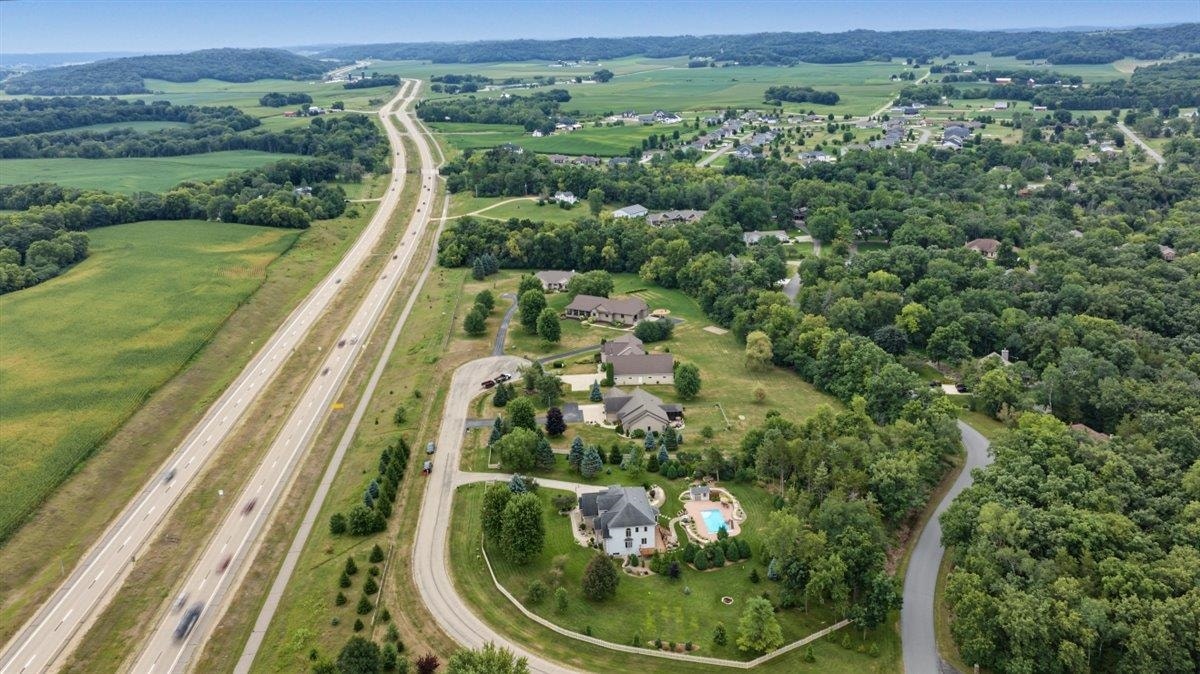 7341 Lone Cedar Court, Roxbury, WI 53583