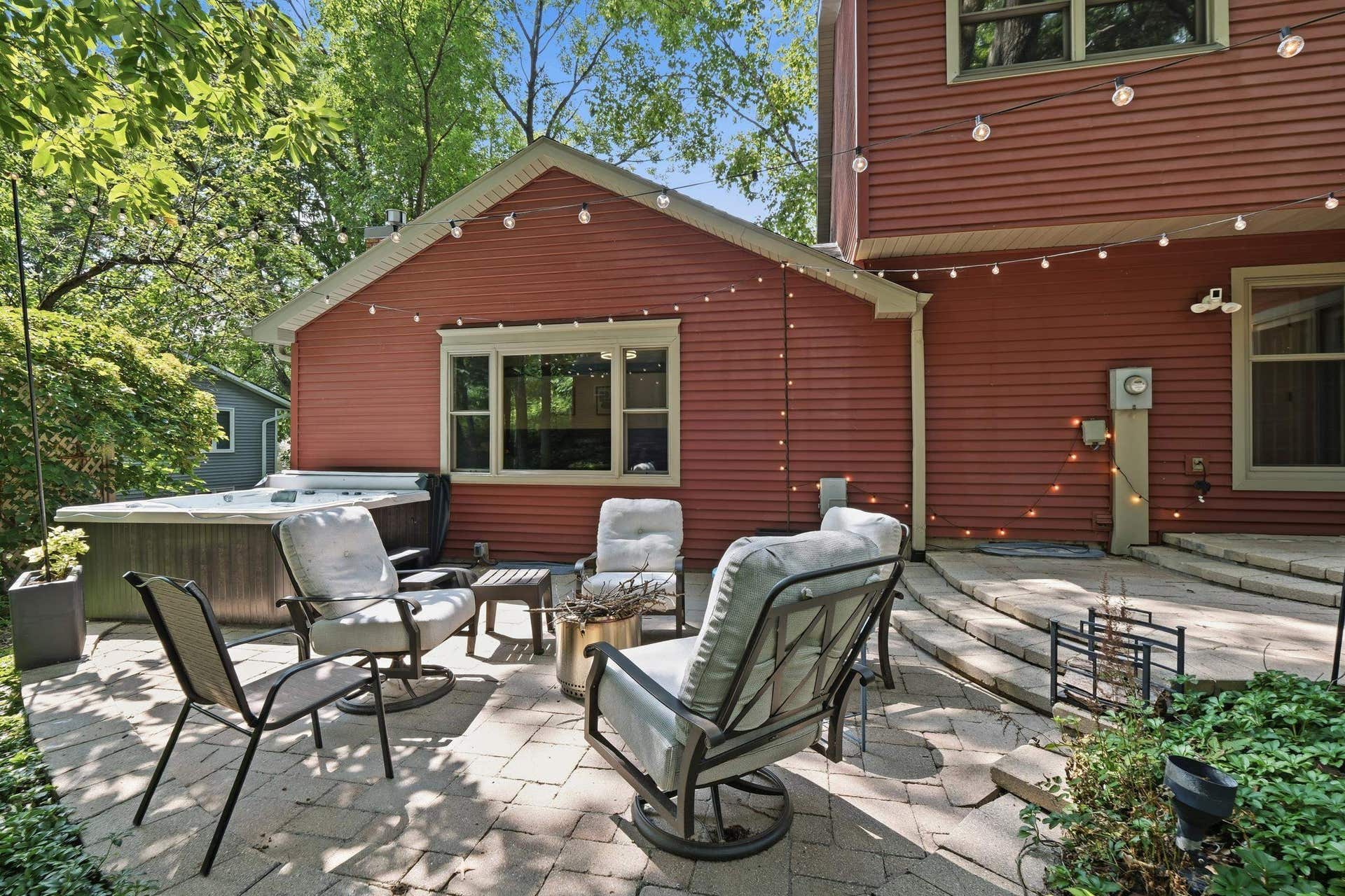 6201 Indian Mound Drive, McFarland, WI 53558