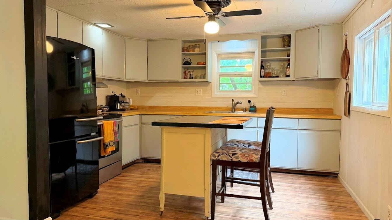 3391 8th Avenue, Springville, WI 53965