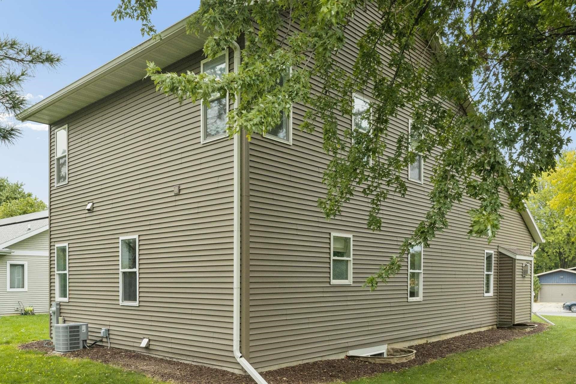 5571 Cheryl Drive, Fitchburg, WI 53711