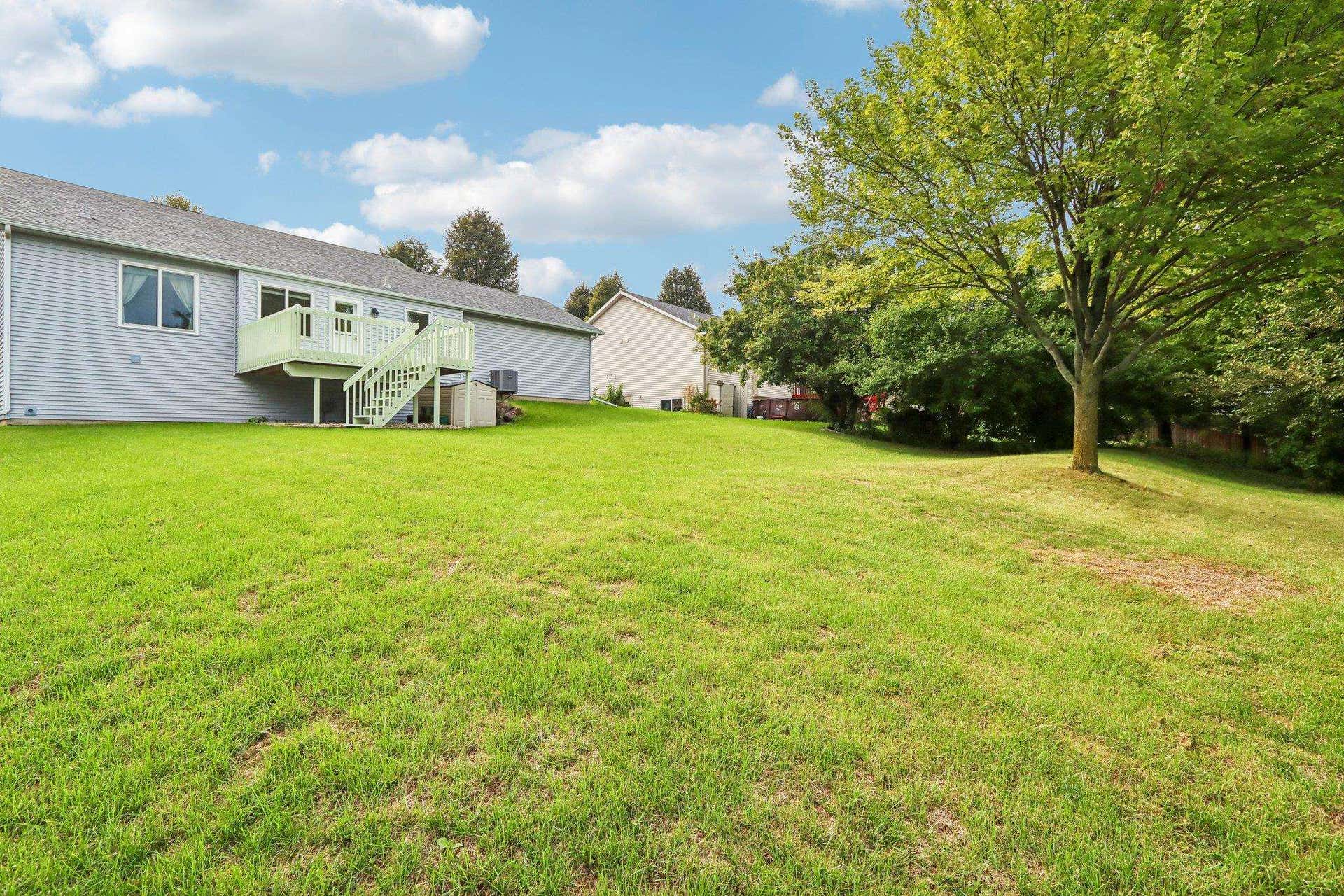 941 Vista Ridge Drive, Mount Horeb, WI 53572