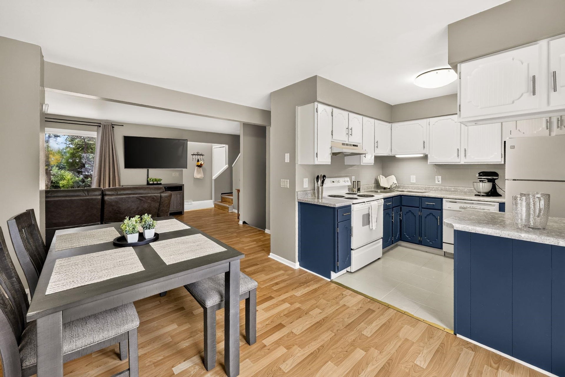 2028 Post Road, Madison, WI 53713