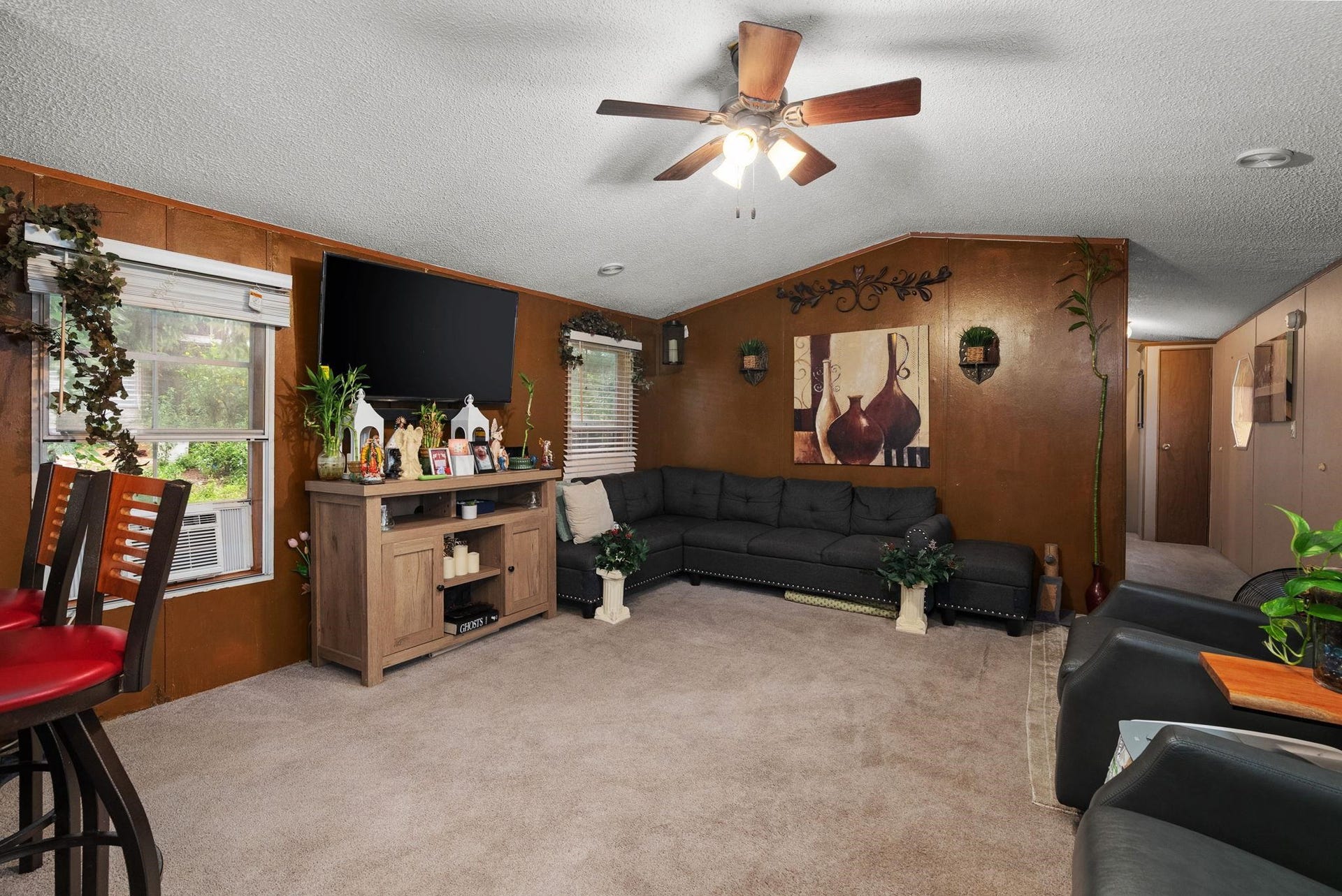 62 Apple Hill Drive, Blue Mounds, WI 53517