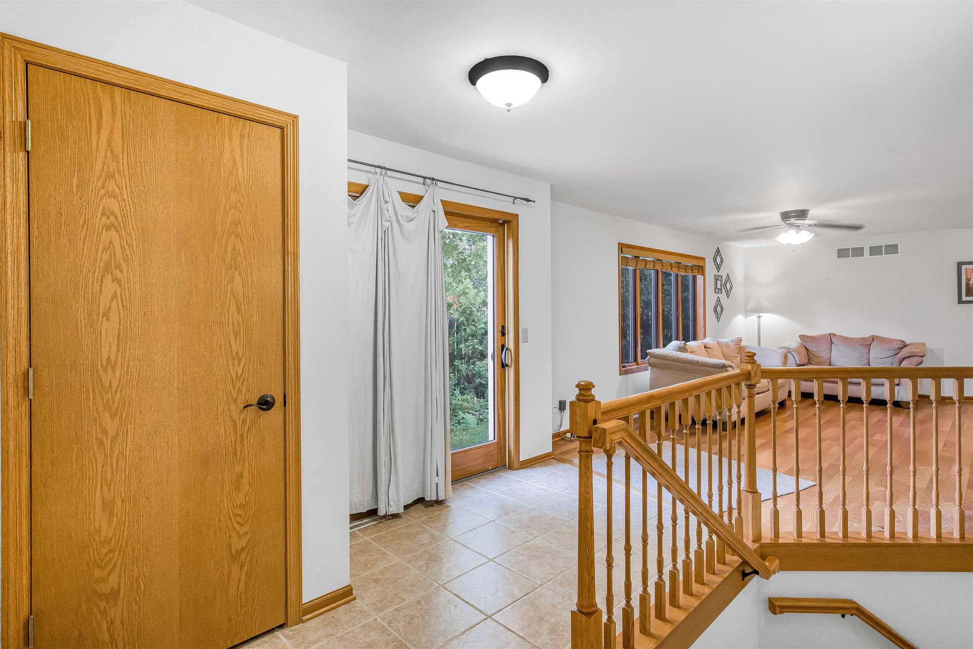 1505 Broadway Street, Prairie Du Sac, WI 53578