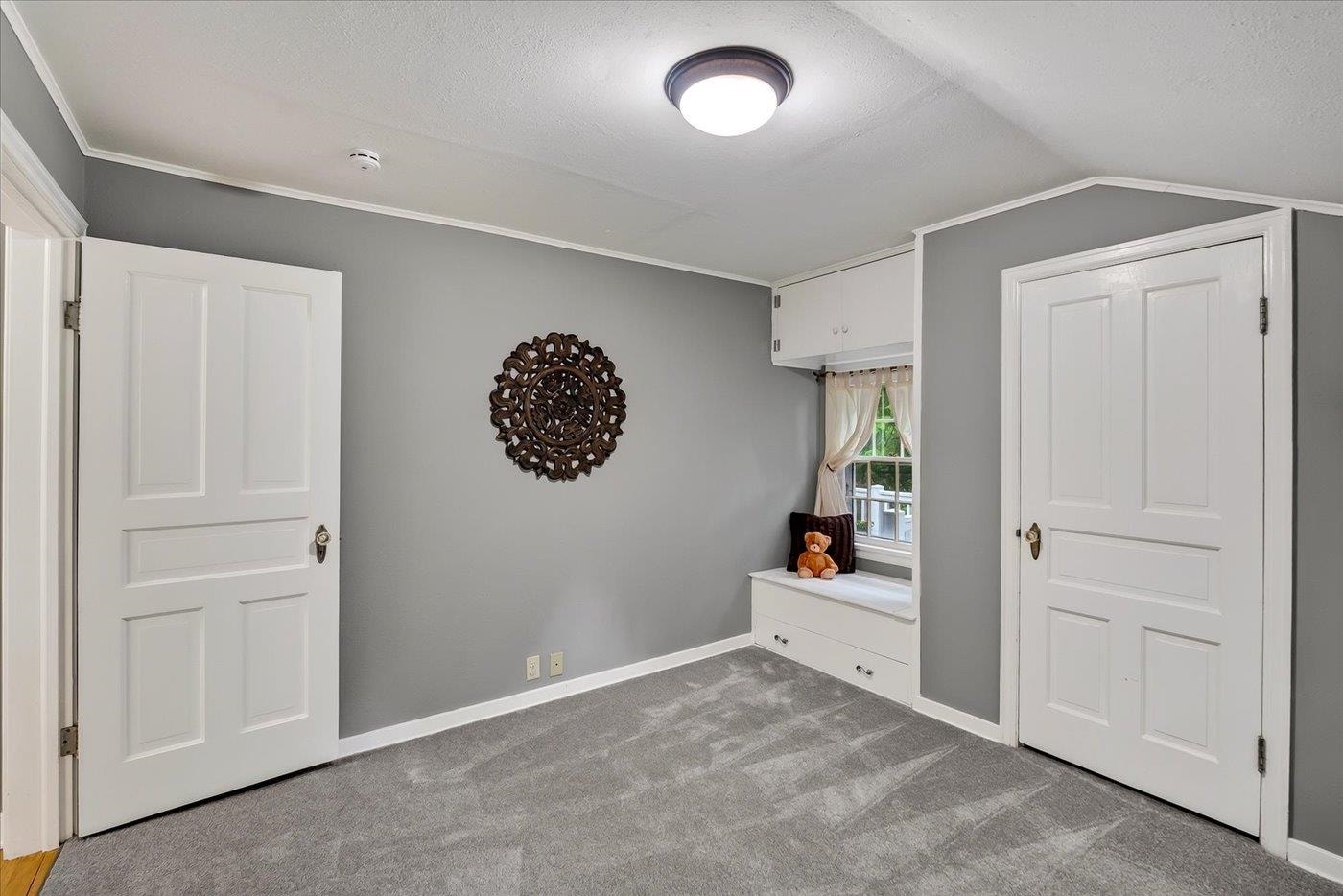 207 S Owen Drive, Madison, WI 53705
