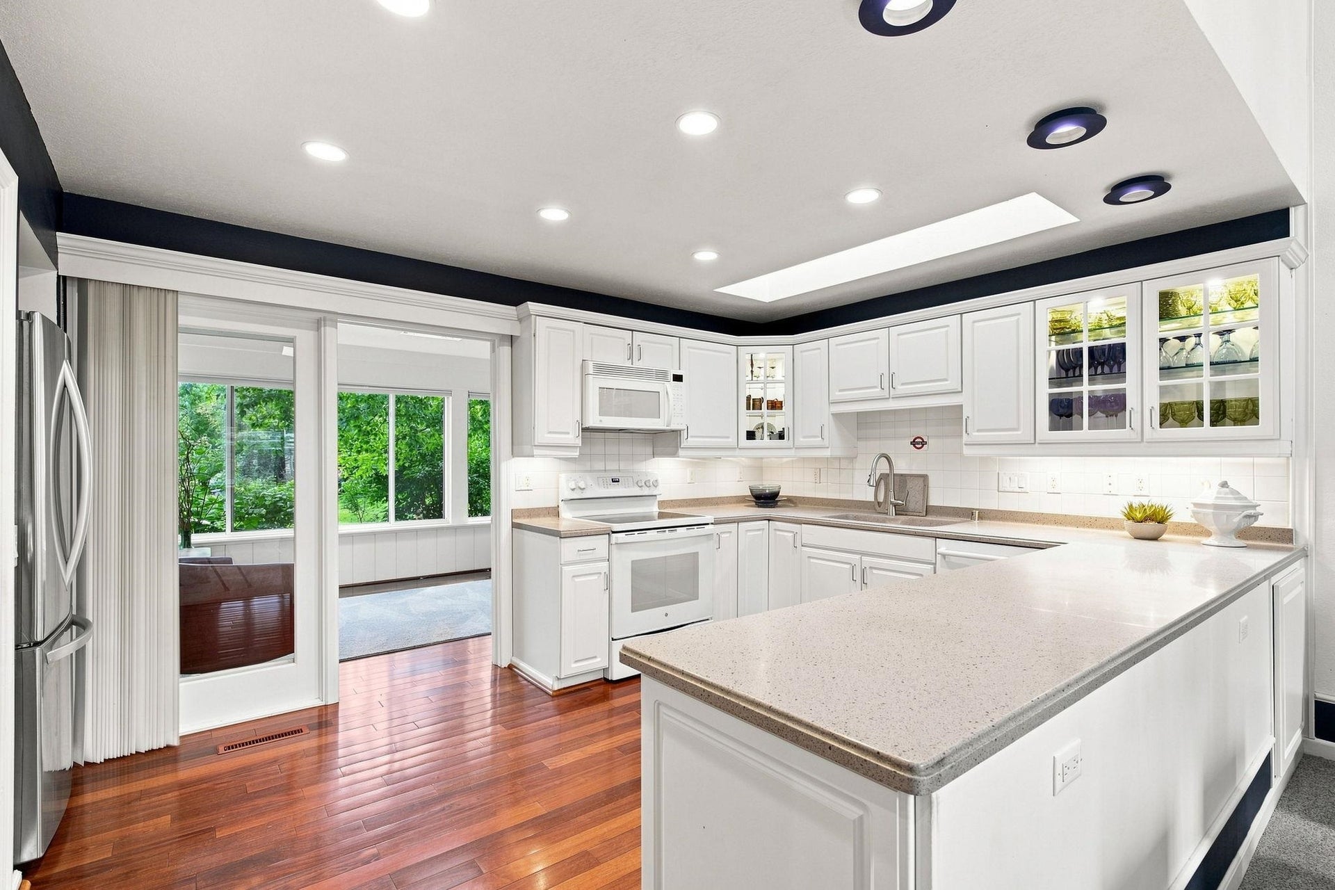 51 Oak Creek Trail, Madison, WI 53717