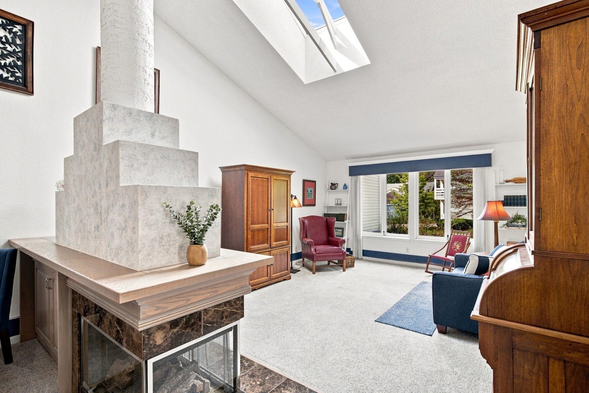 51 Oak Creek Trail, Madison, WI 53717