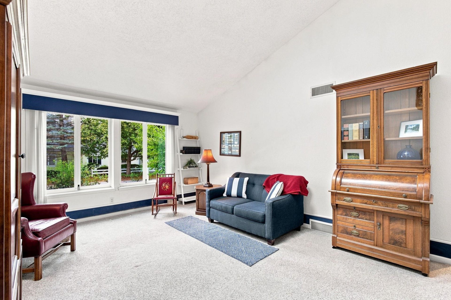 51 Oak Creek Trail, Madison, WI 53717