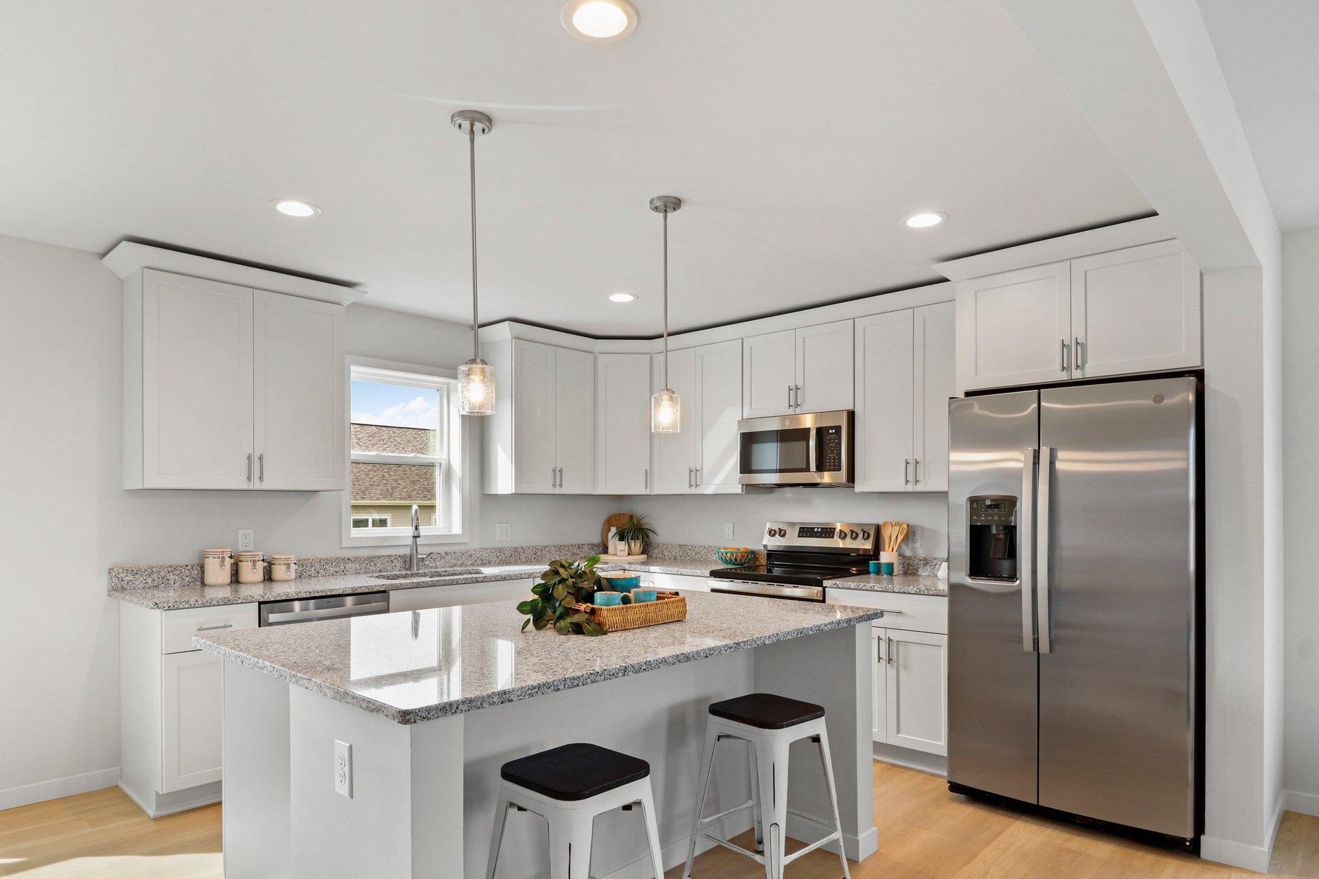 10422 N Stone Barn Drive, Milton, WI 53563