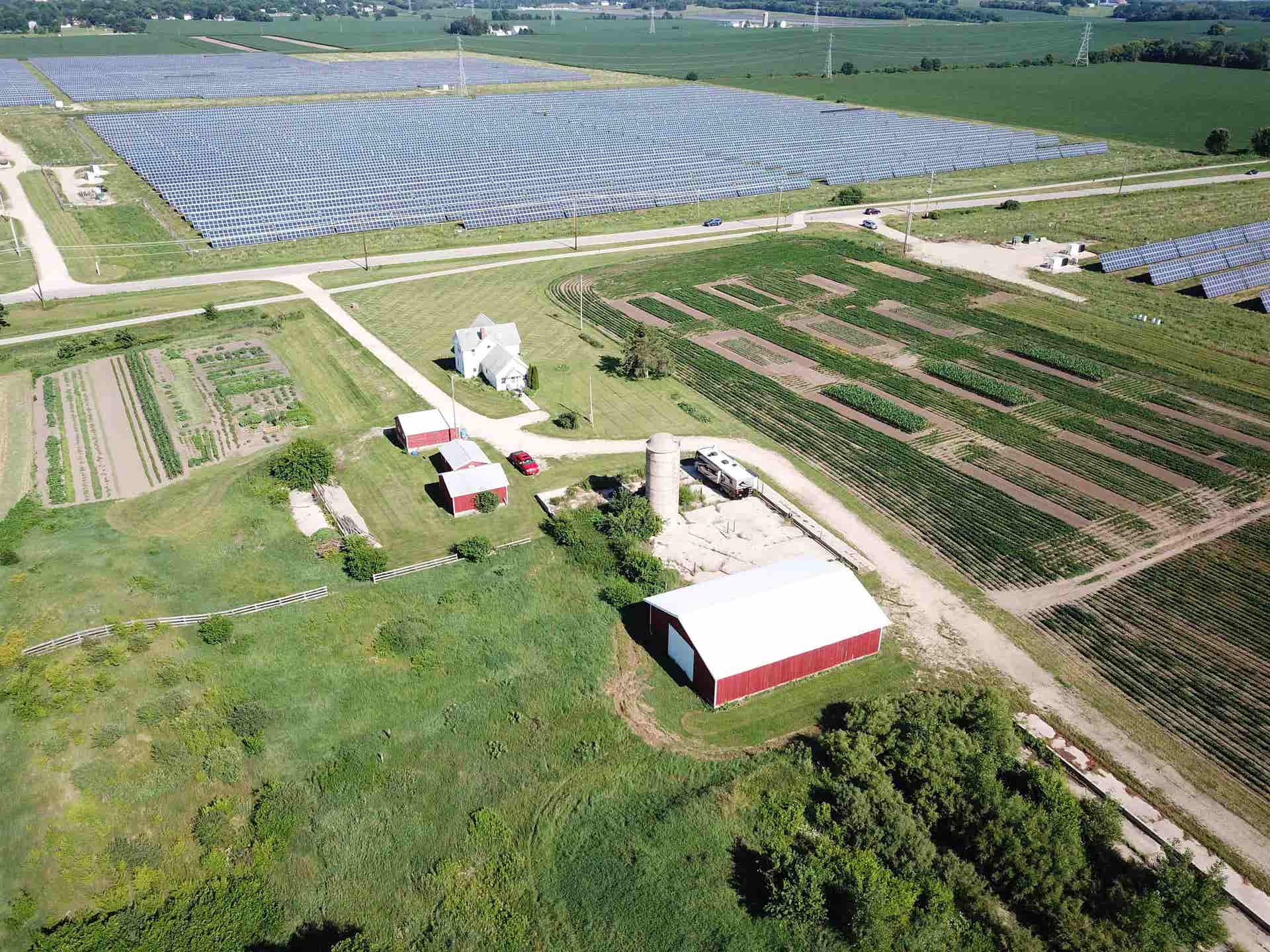 2627 S Seminole Way, Fitchburg, WI 53711