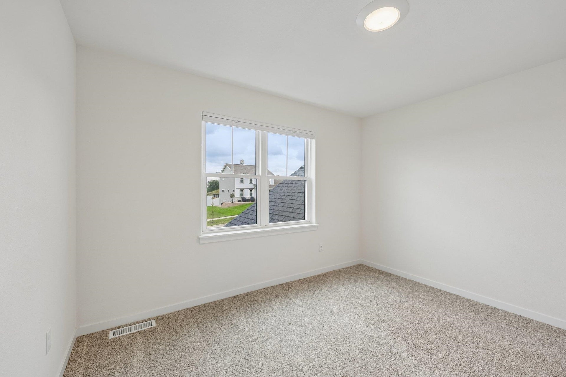 201 Trail View Lane, Lake Mills, WI 53551