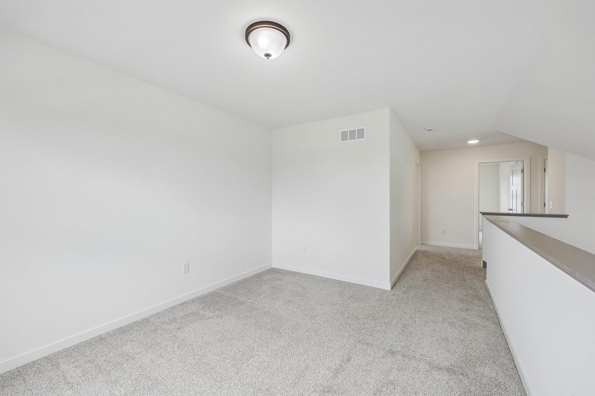 201 Trail View Lane, Lake Mills, WI 53551
