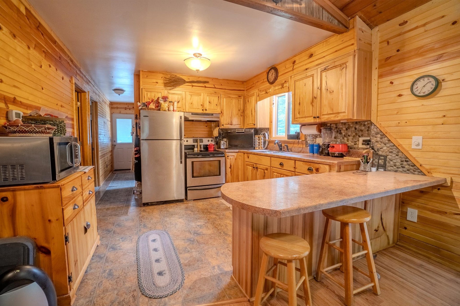 1829 Castlewood Road, Quincy, WI 53934