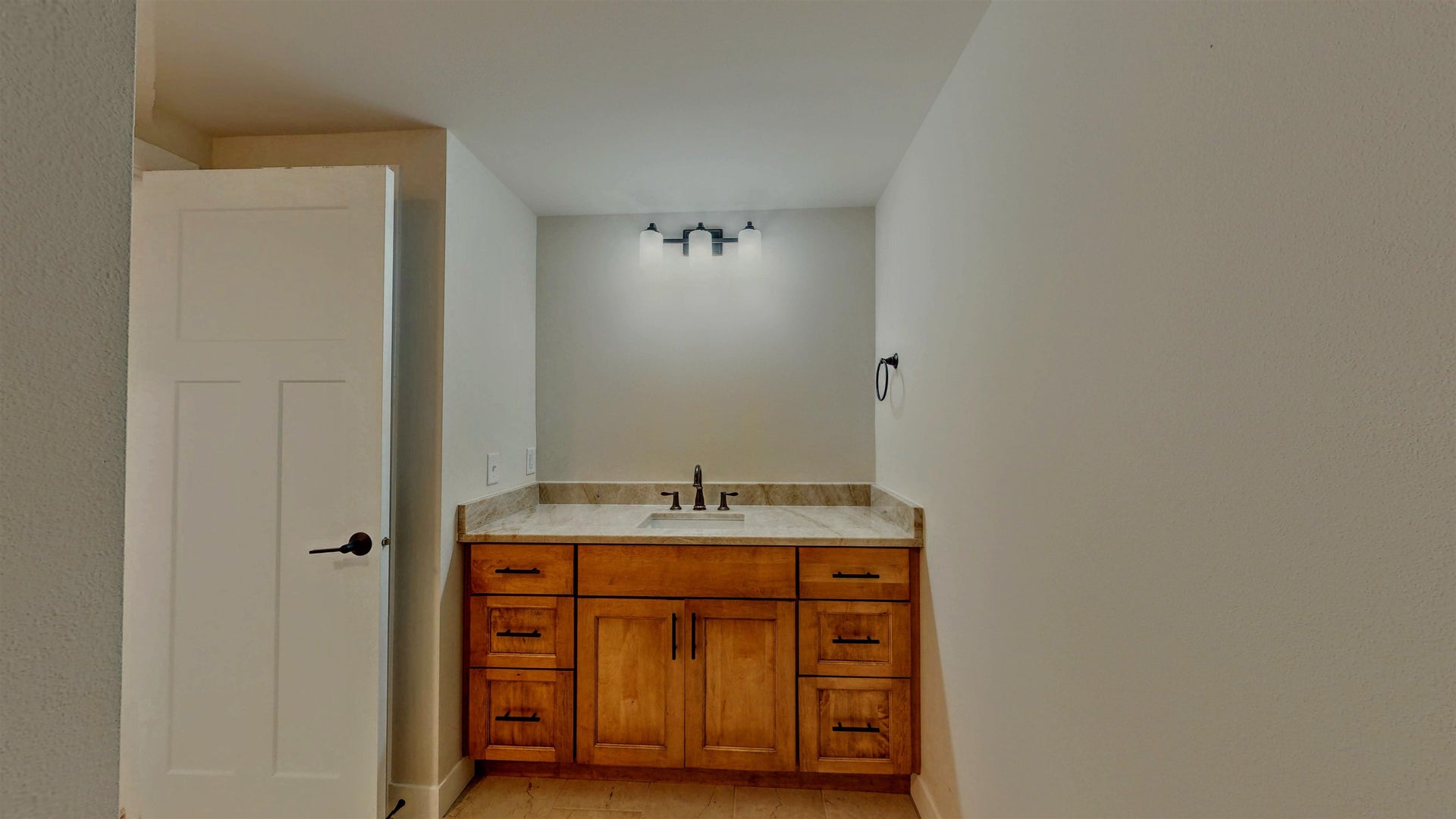 728 E Reinel Street, Jefferson, WI 53549-2085