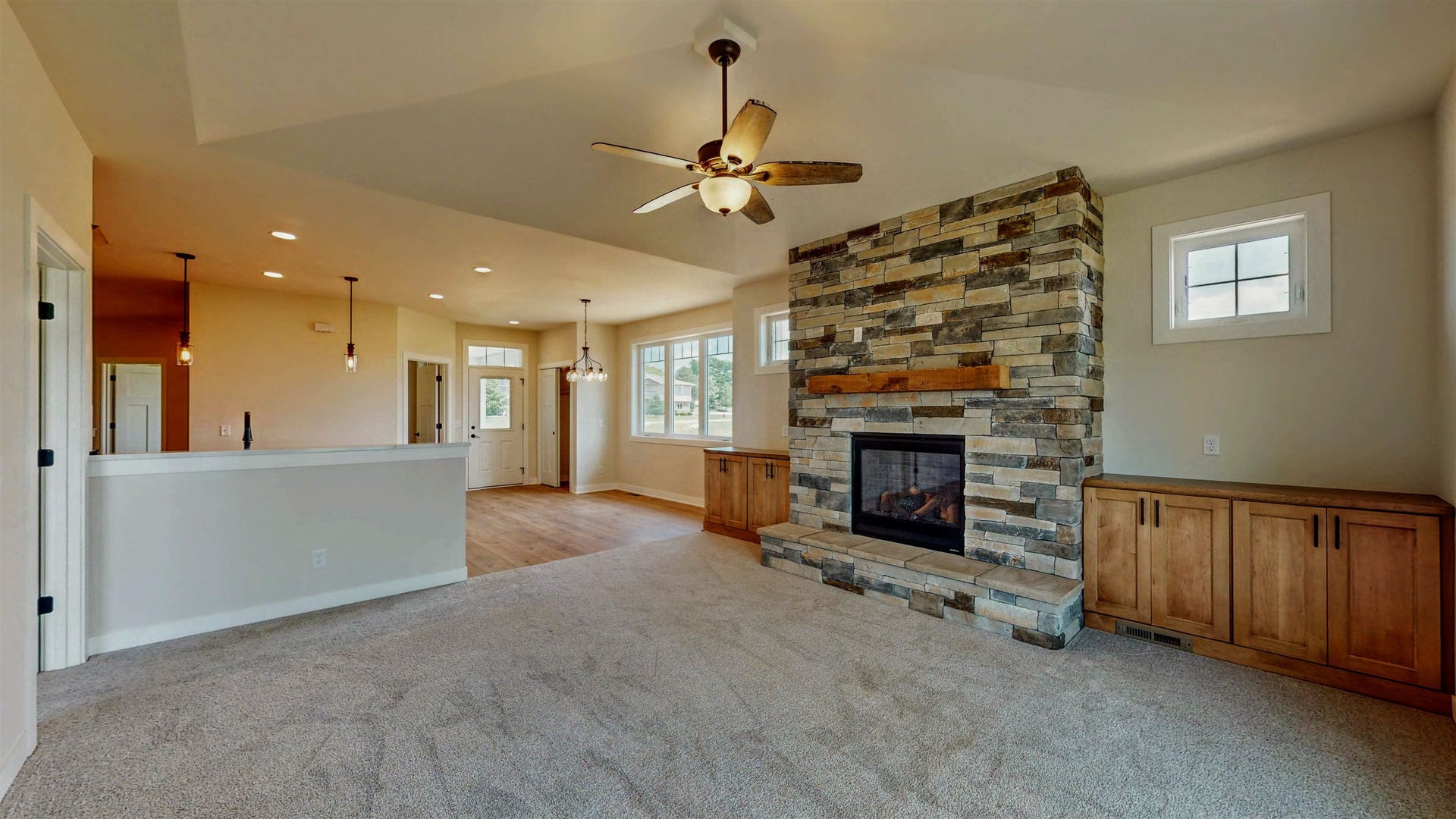 730 E Reinel Street, Jefferson, WI 53549-2085