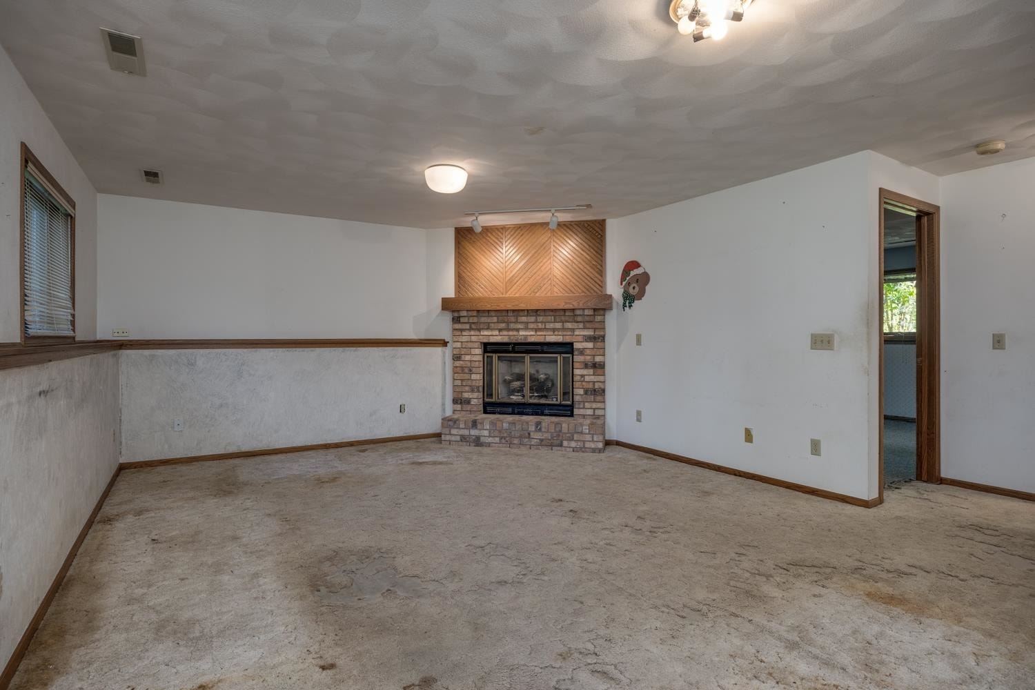 2517 Crest Line Drive, Madison, WI 53704