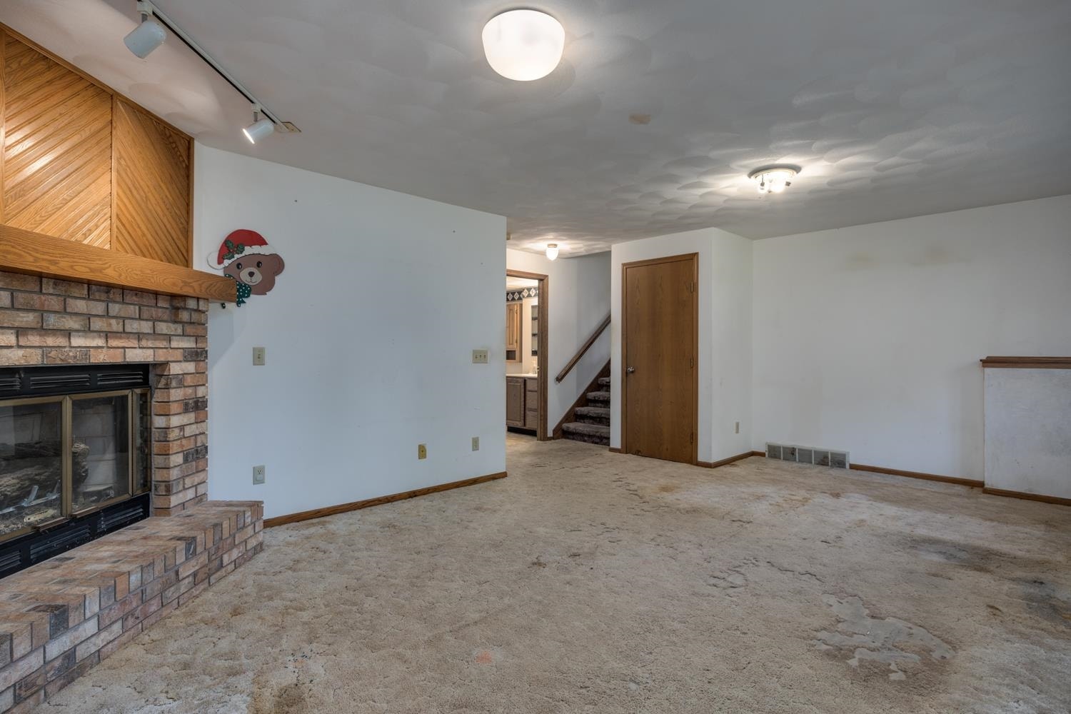 2517 Crest Line Drive, Madison, WI 53704