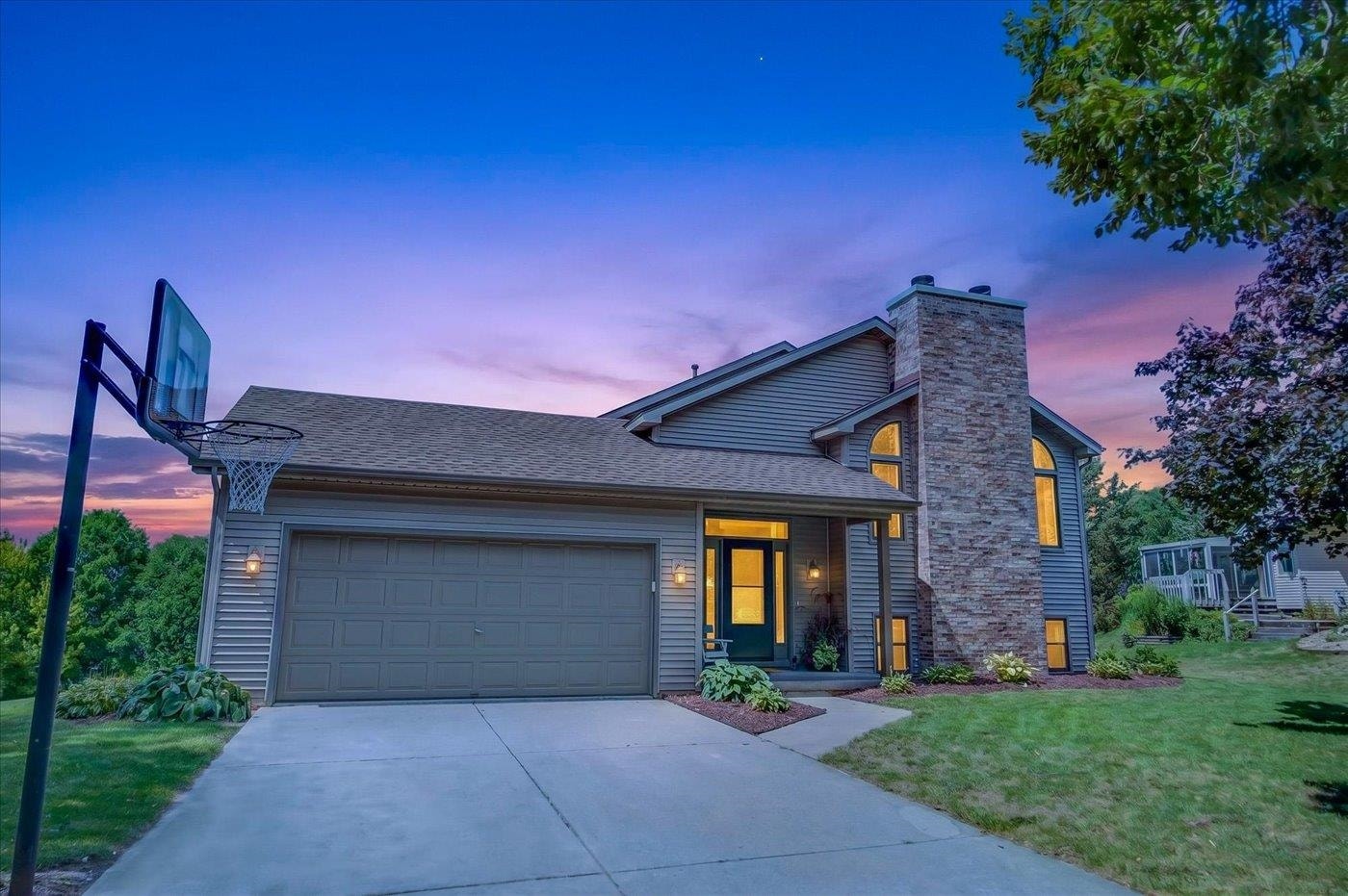 10 Maple View Court, Madison, WI 53719