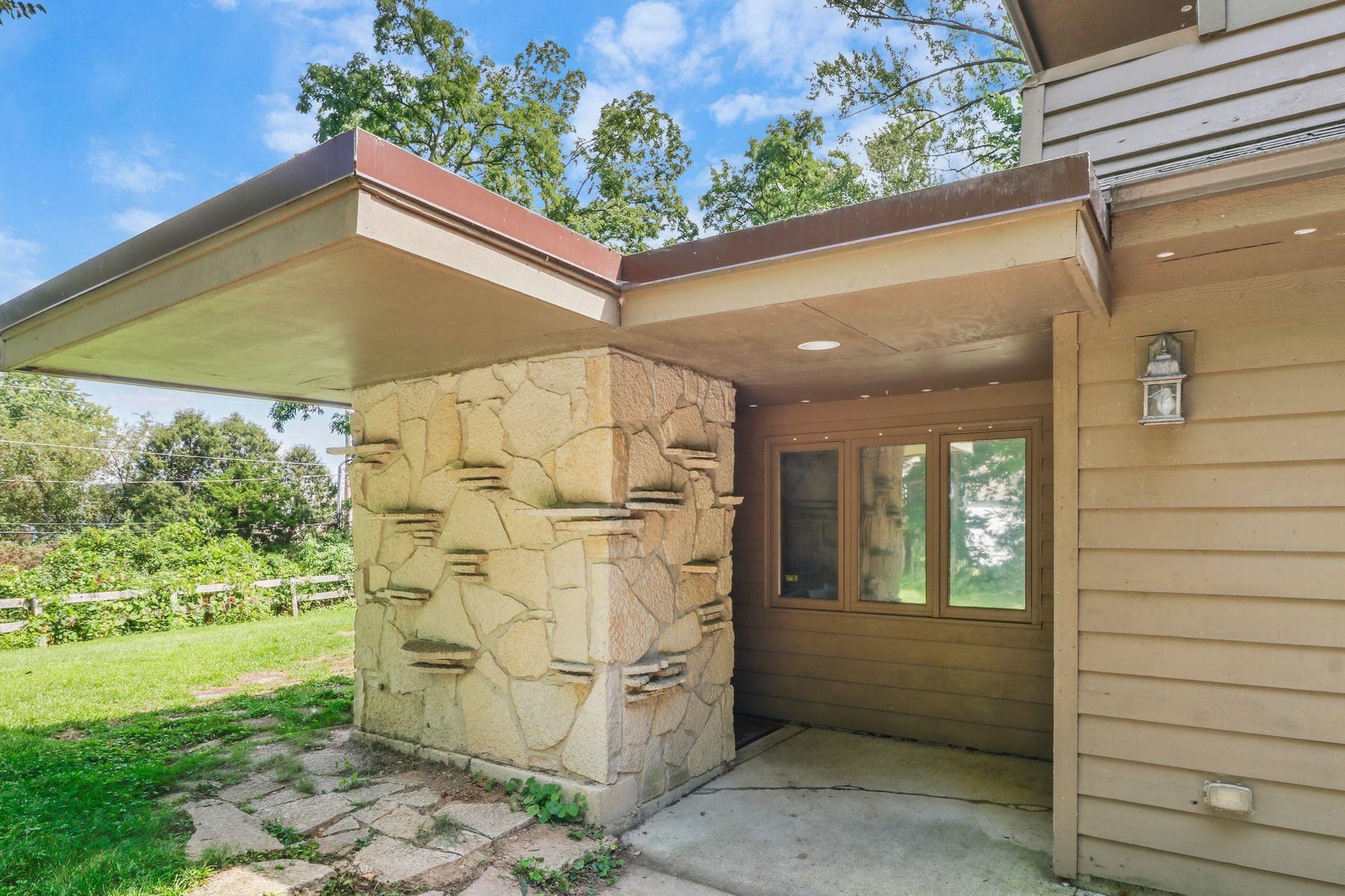 5457 Lake Mendota Drive, Madison, WI 53705
