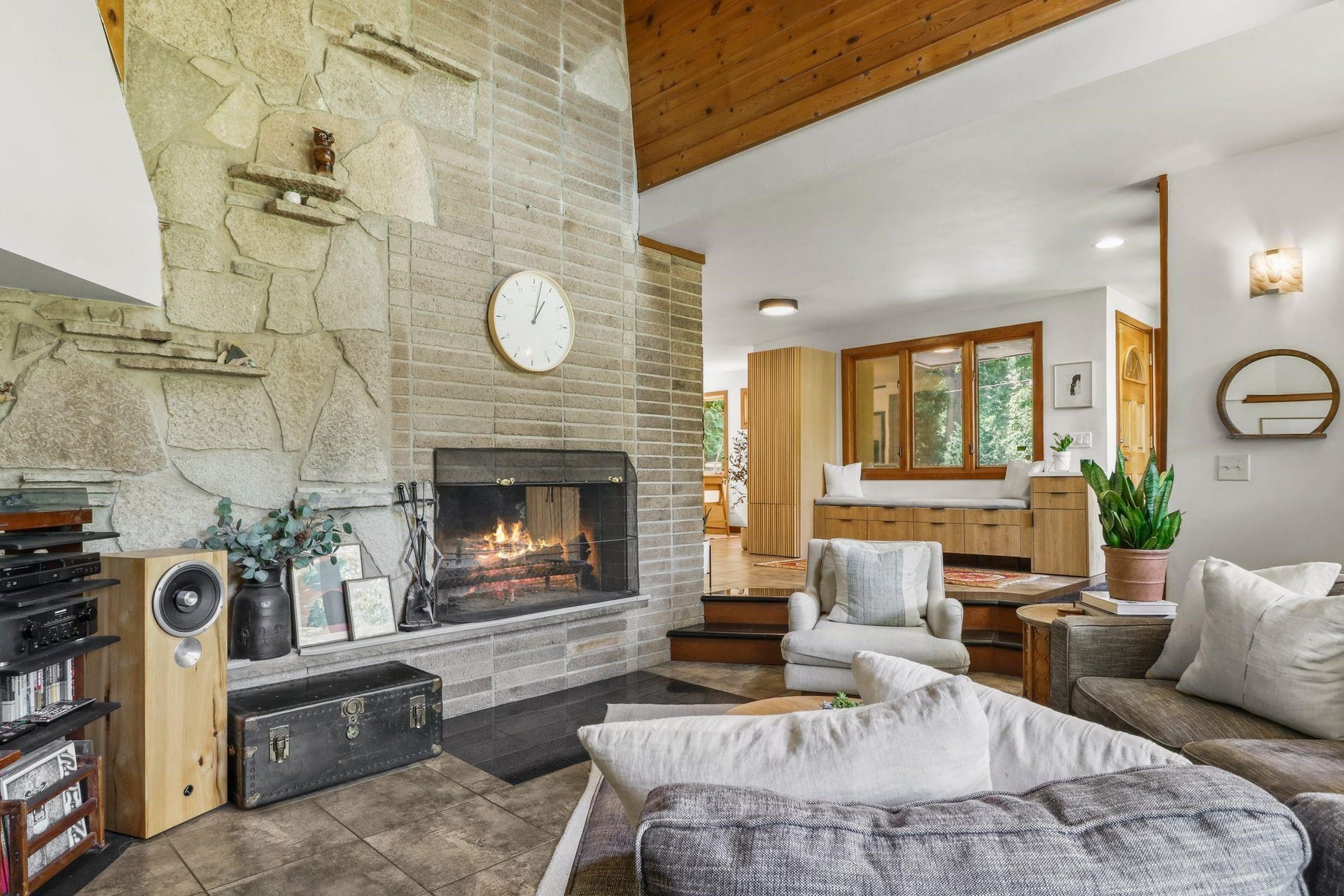5457 Lake Mendota Drive, Madison, WI 53705