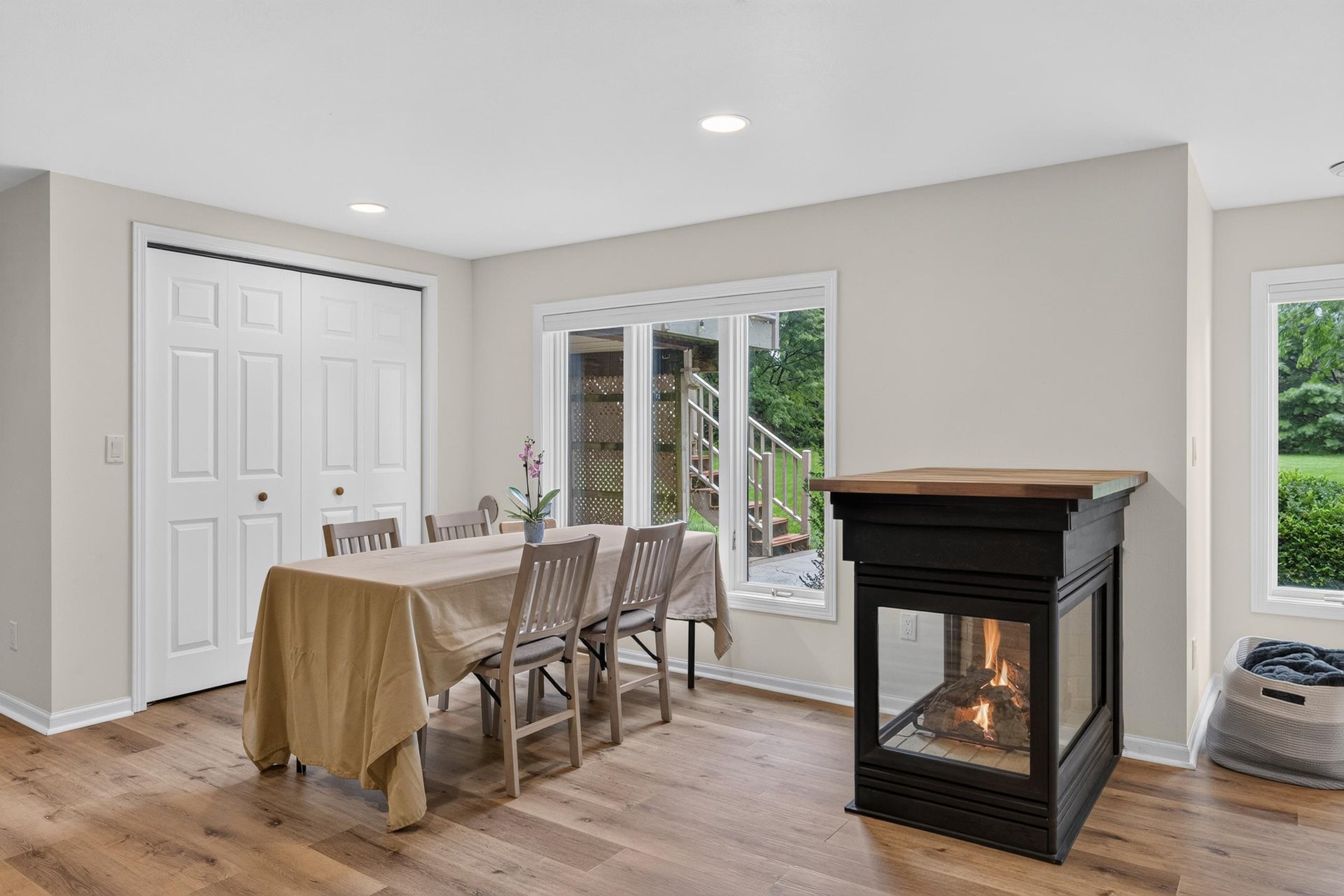 7744 Pamela Circle, Middleton, WI 53593