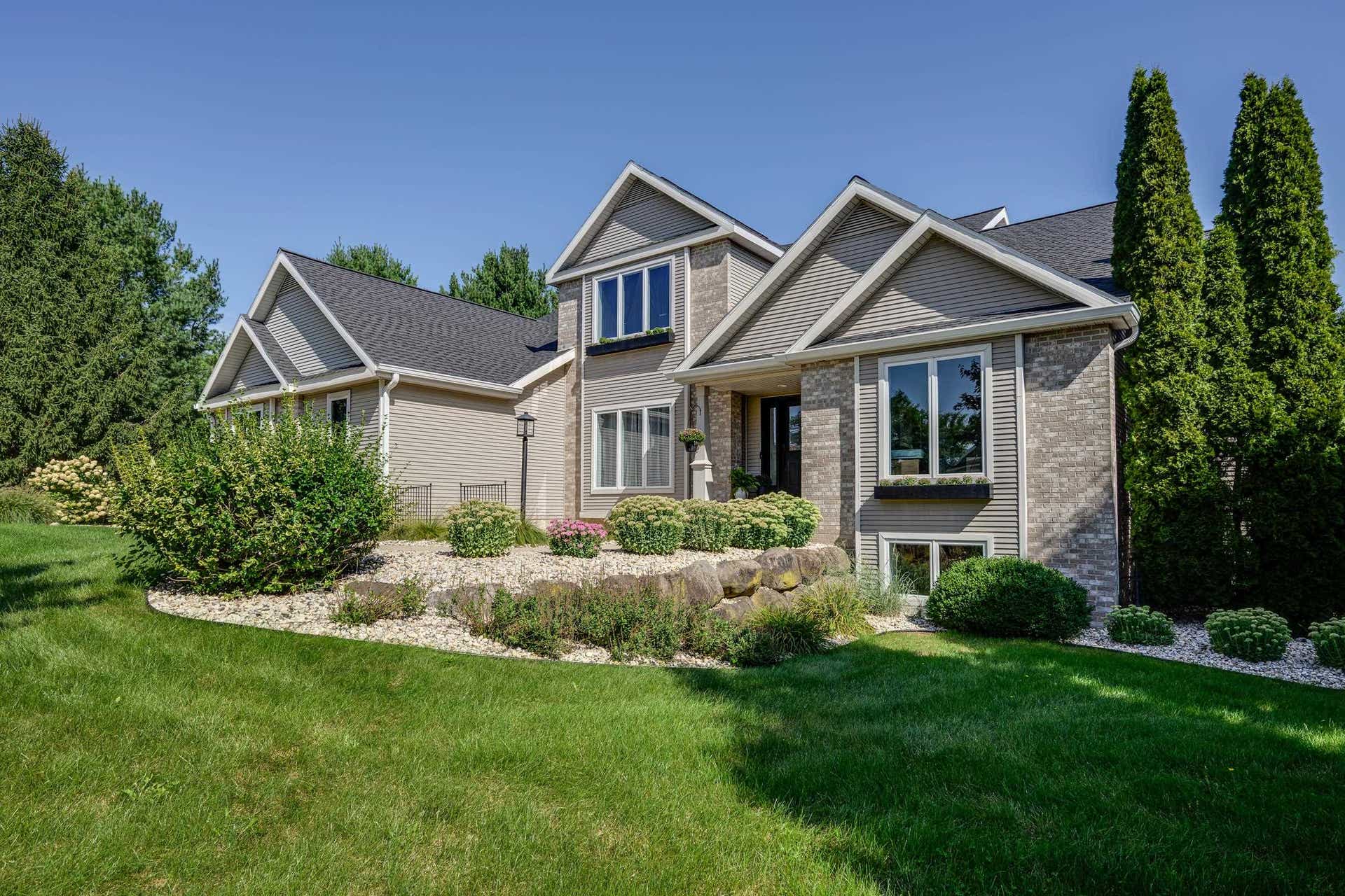 7744 Pamela Circle, Middleton, WI 53593