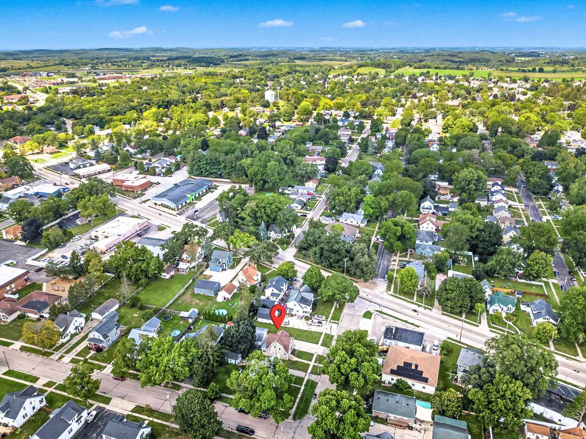 405 Jackson Street, Fort Atkinson, WI 53538-2752