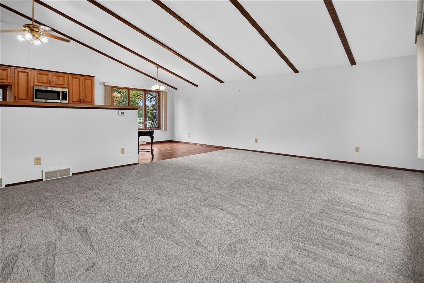 4956 Enchanted Valley Road, Springfield, WI 53562