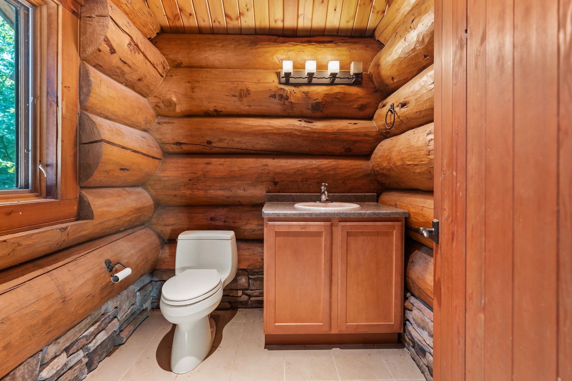 5750 County Road Z, Wyoming, WI 53588