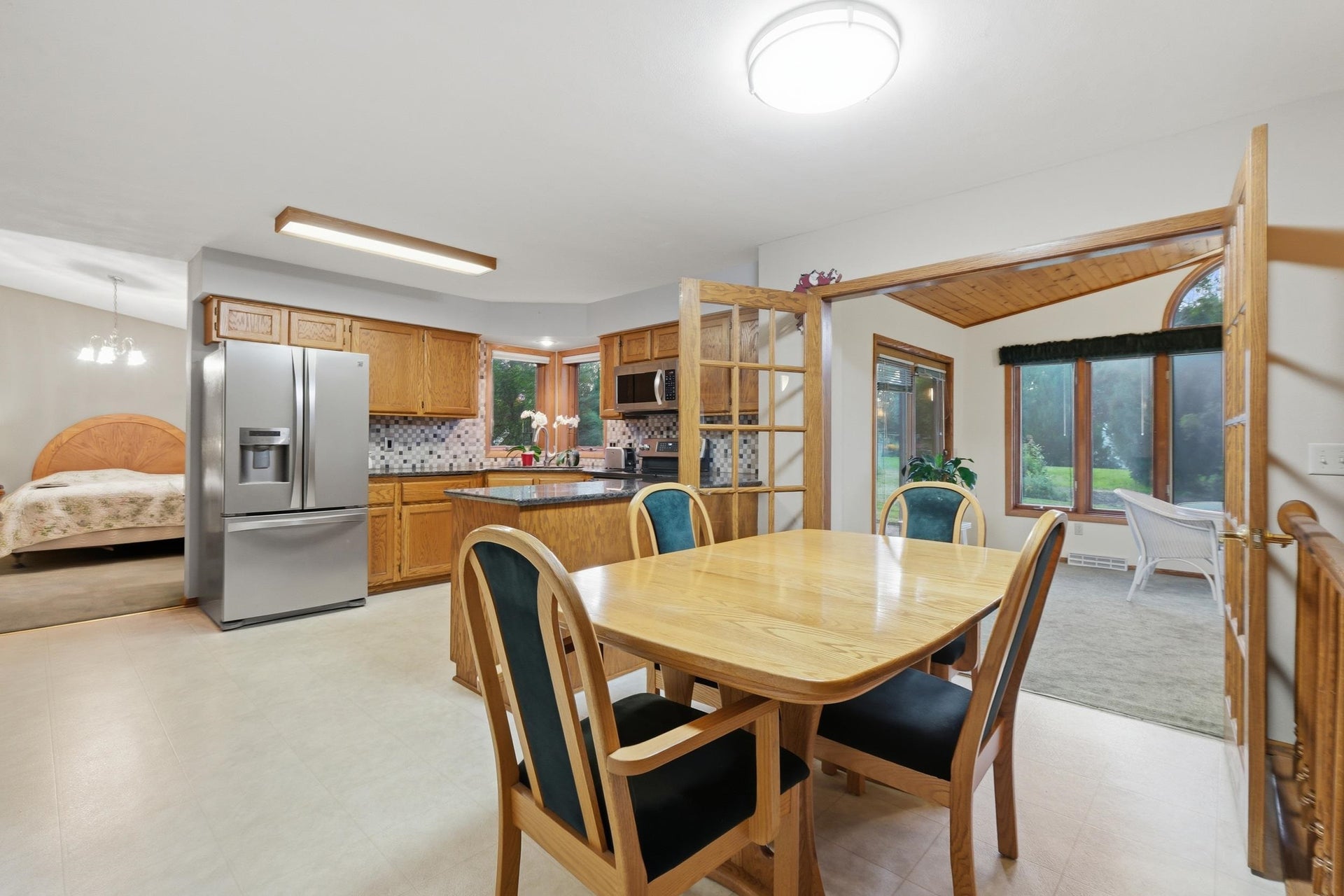 14 W Newhaven Circle, Madison, WI 53717