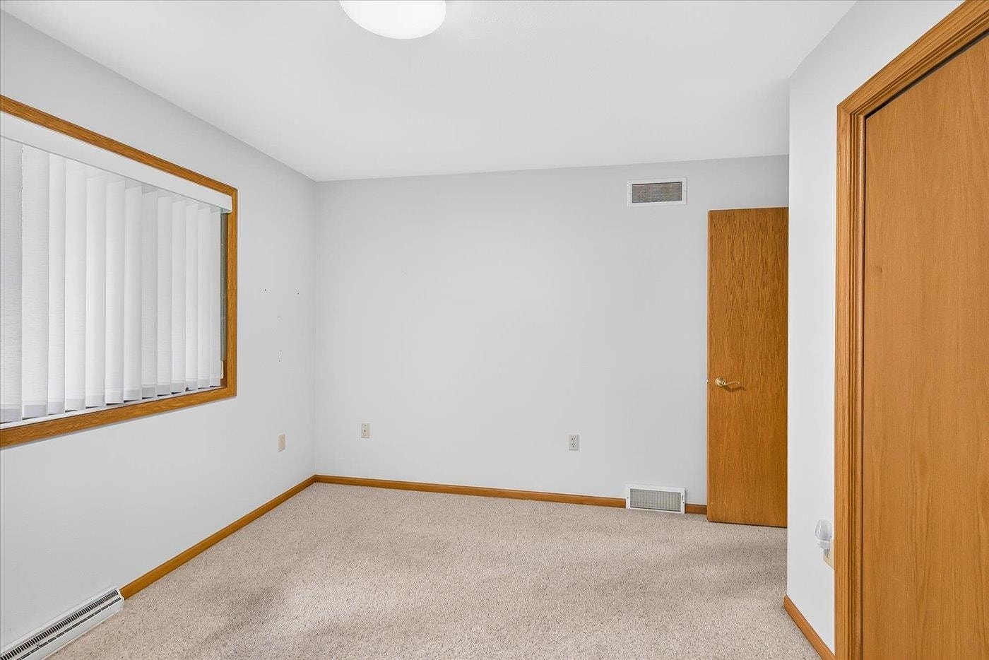 6 Village Homes Drive, Waunakee, WI 53597