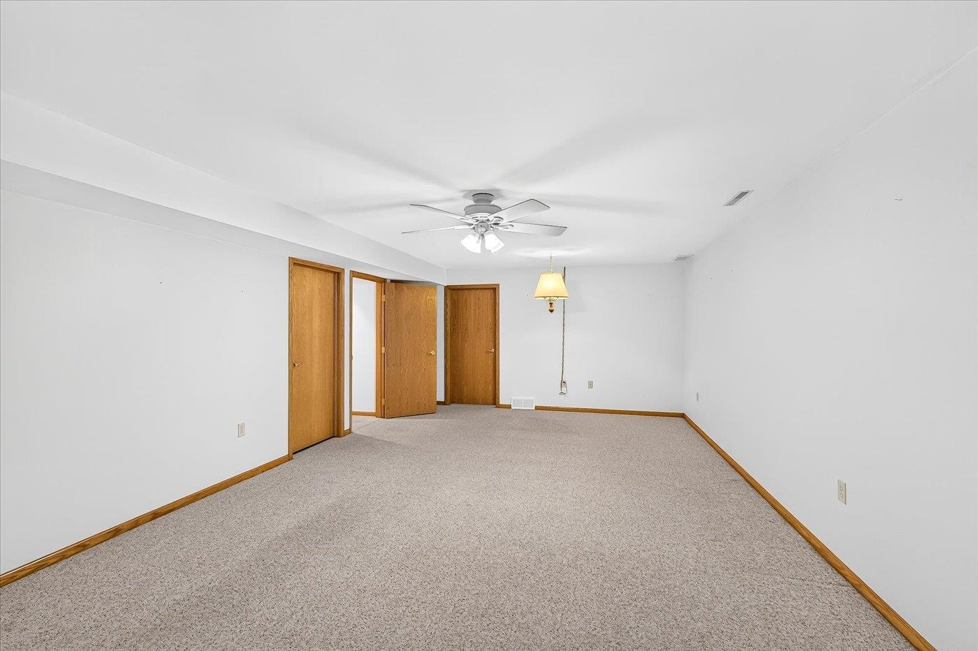 6 Village Homes Drive, Waunakee, WI 53597