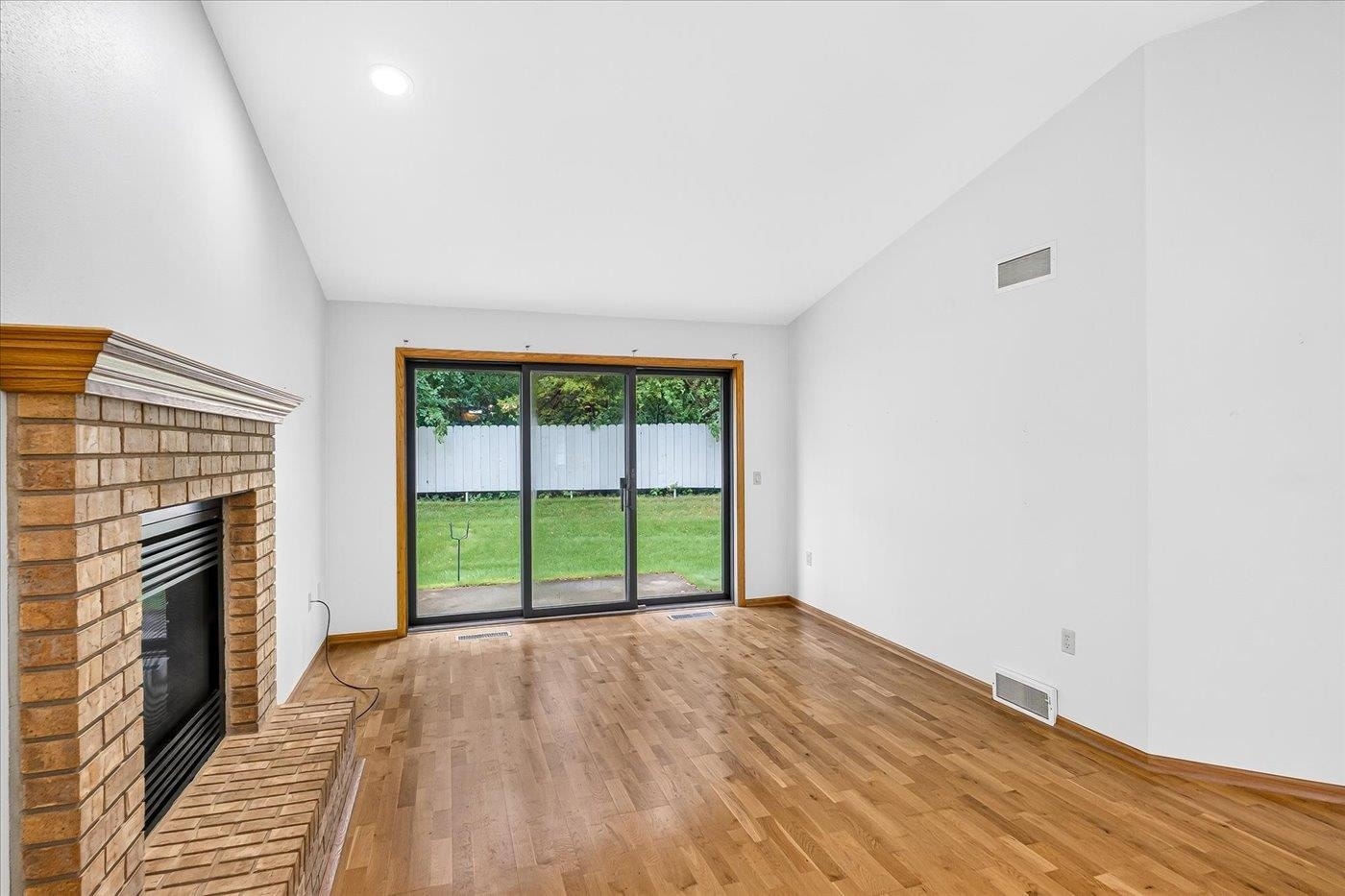 6 Village Homes Drive, Waunakee, WI 53597