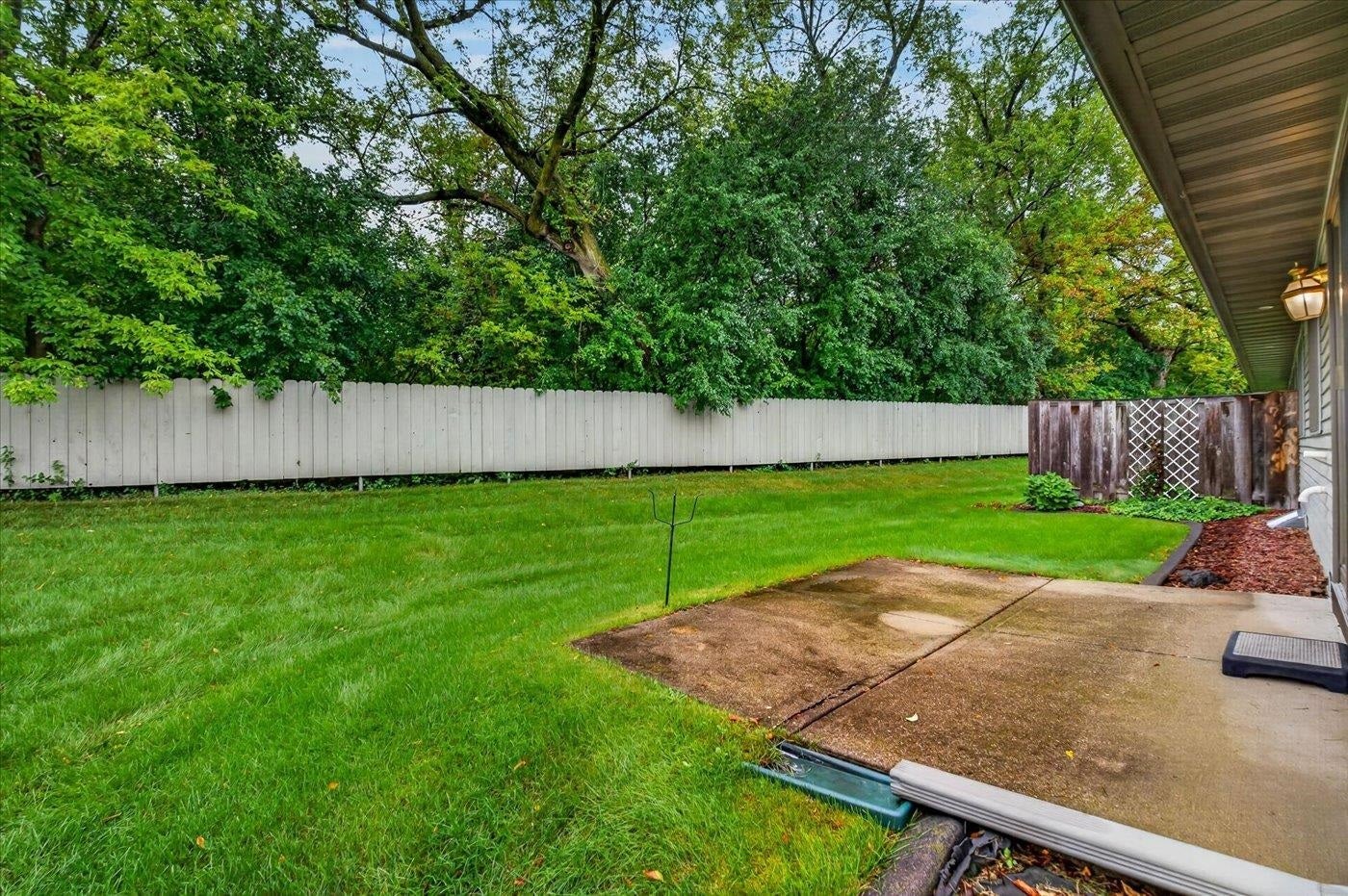 6 Village Homes Drive, Waunakee, WI 53597