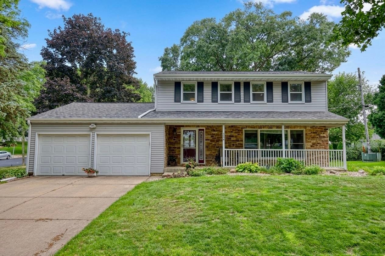 7315 Voss Parkway, Middleton, WI 53562