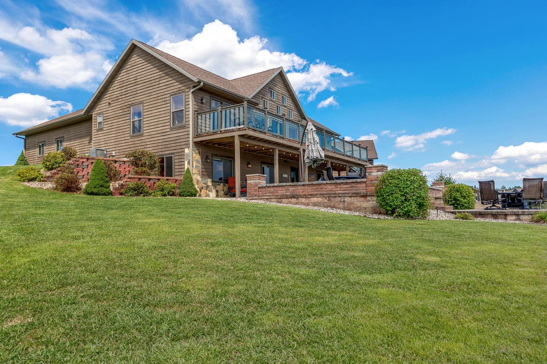 N8474 White Sand Court, Germantown, WI 53950
