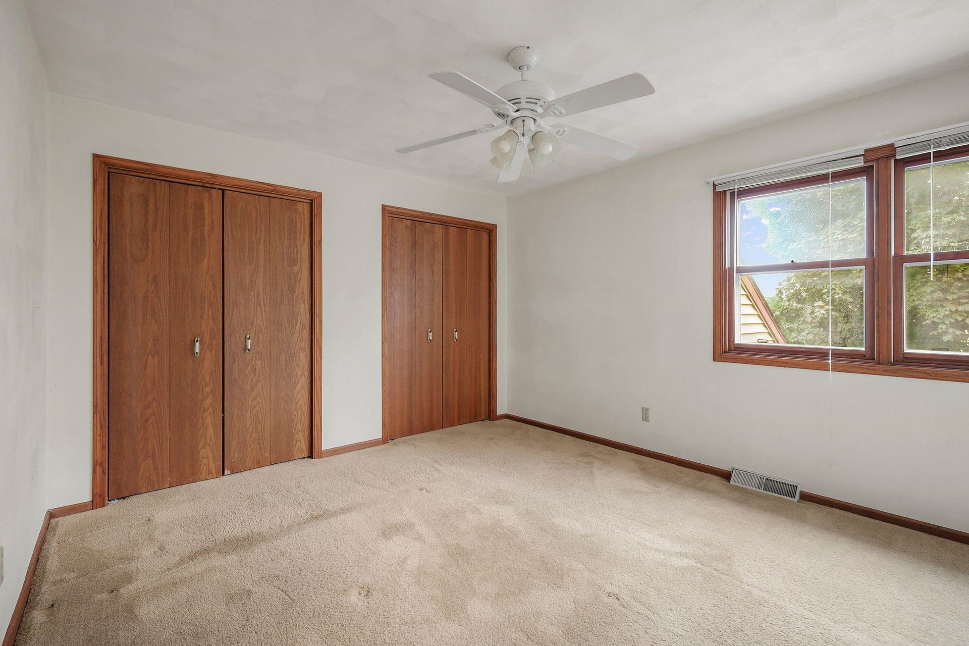 301 Williamsburg Way Court, Fitchburg, WI 53719